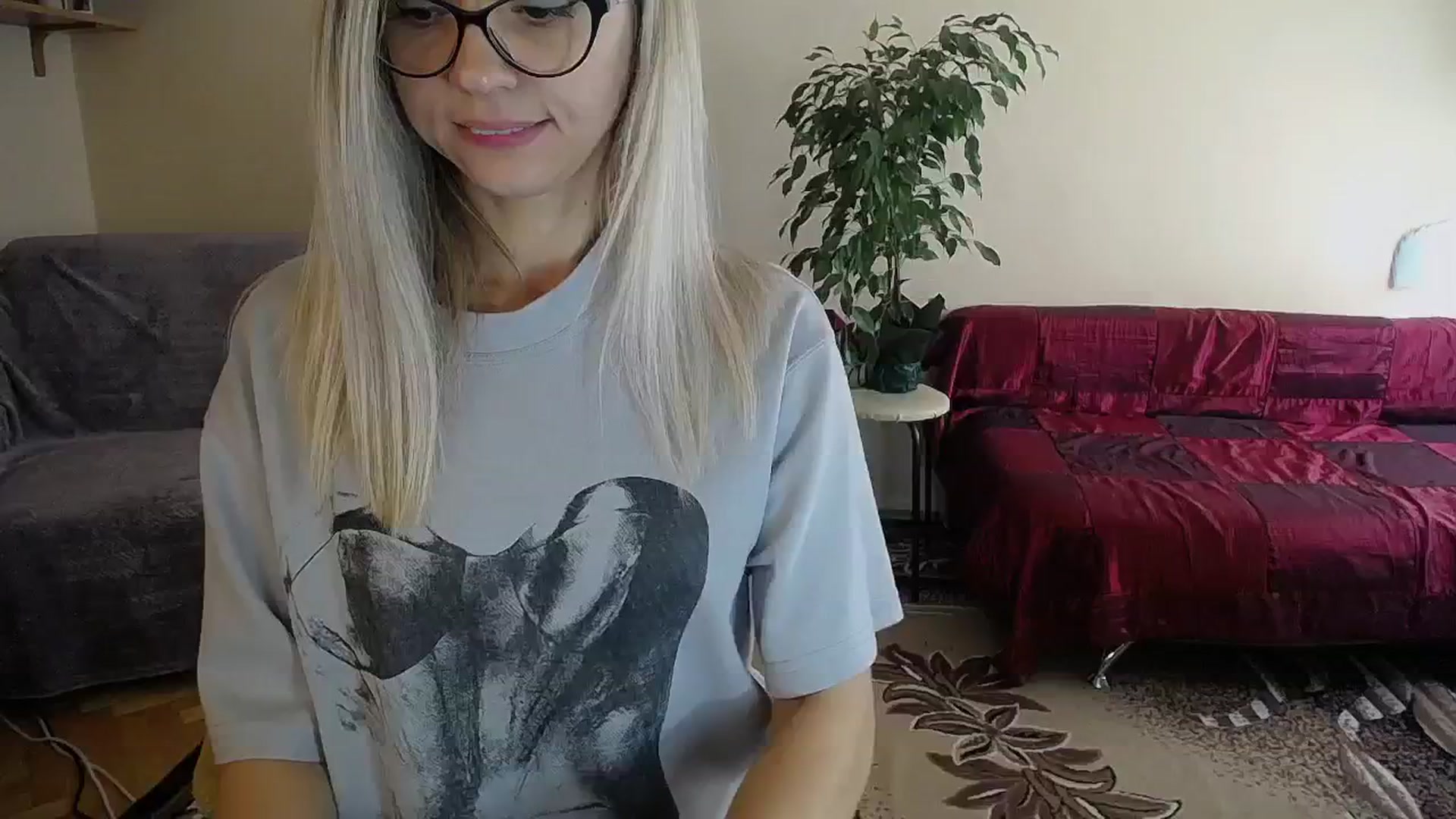 Gallery image thumbnail from Sunshine_alis's myfreecams stream on, 09/17/2024, 12:11 image 8 of 20