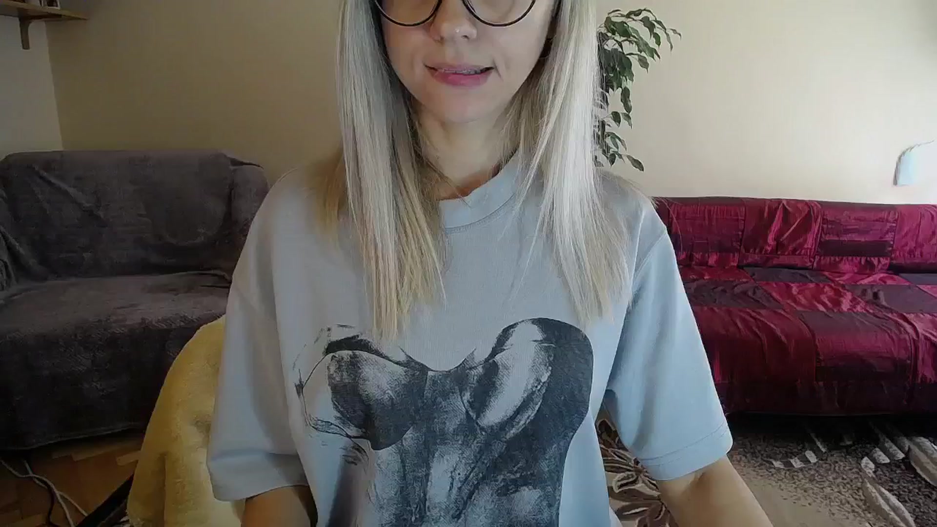 Gallery image thumbnail from Sunshine_alis's myfreecams stream on, 09/17/2024, 12:11 image 15 of 20