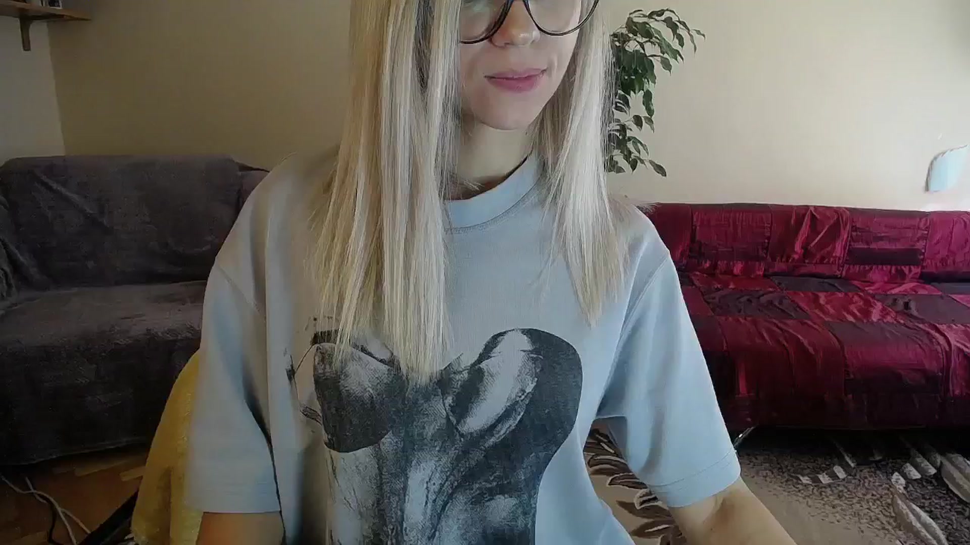 Gallery image thumbnail from Sunshine_alis's myfreecams stream on, 09/17/2024, 12:11 image 11 of 20