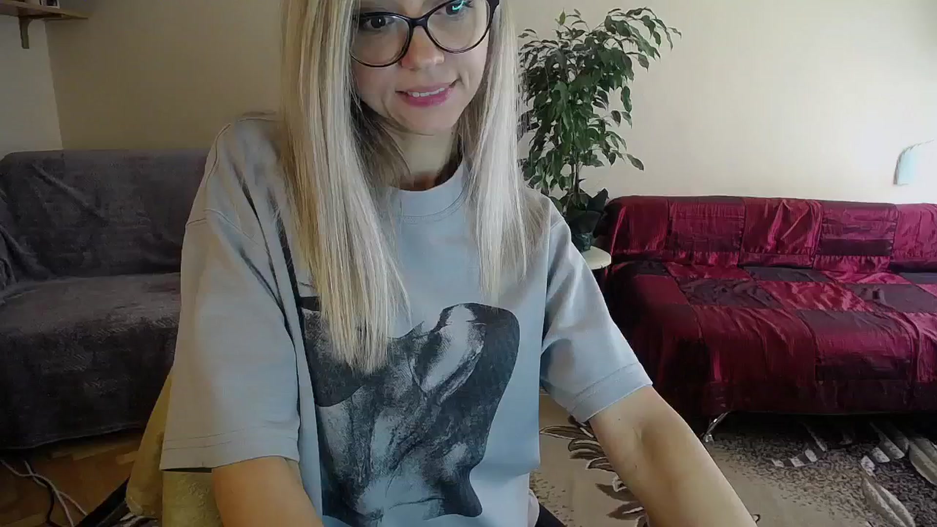 Gallery image thumbnail from Sunshine_alis's myfreecams stream on, 09/17/2024, 12:11 image 7 of 20