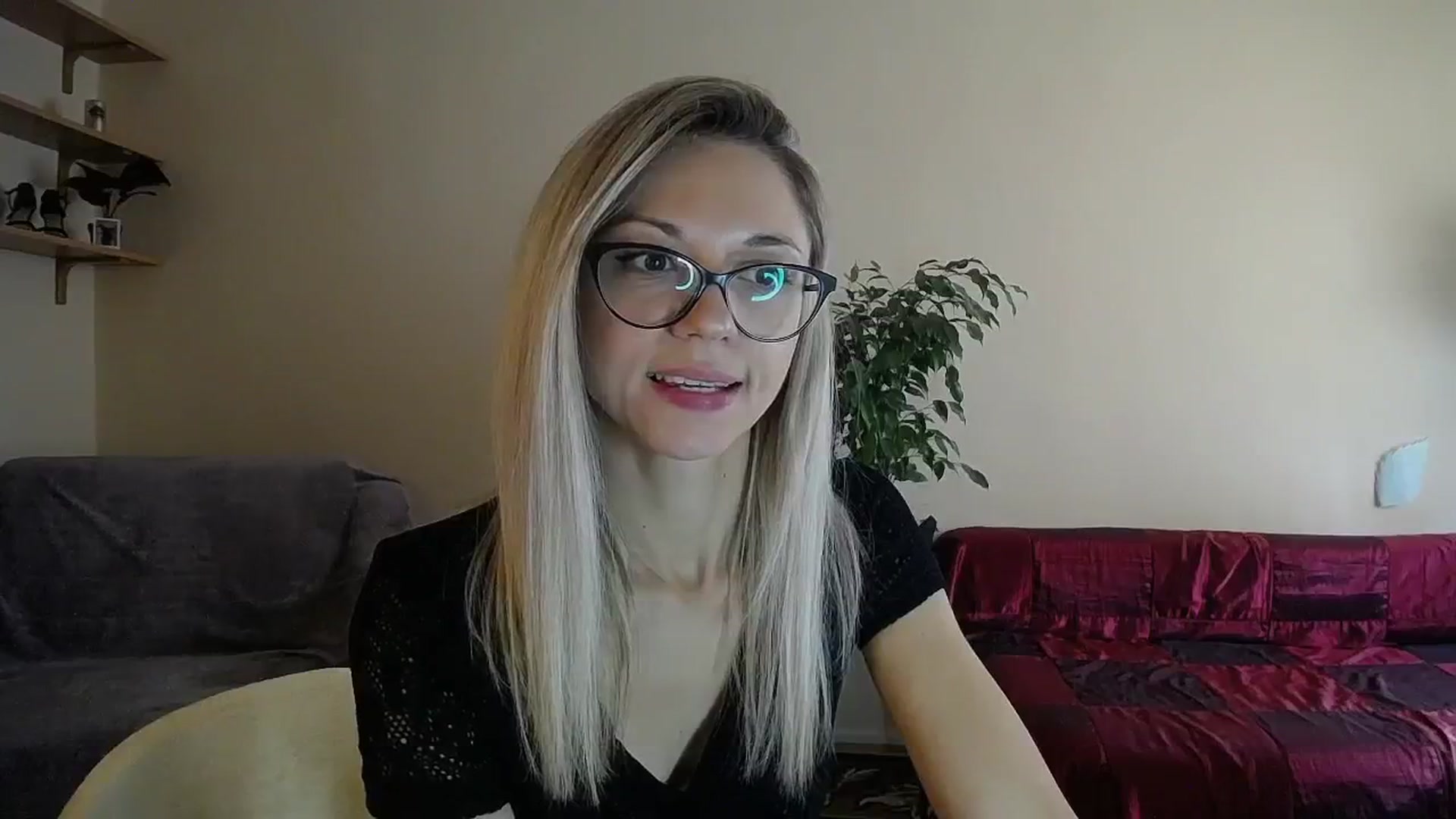 Gallery image thumbnail from Sunshine_alis's myfreecams stream on, 09/17/2024, 14:14 image 13 of 20