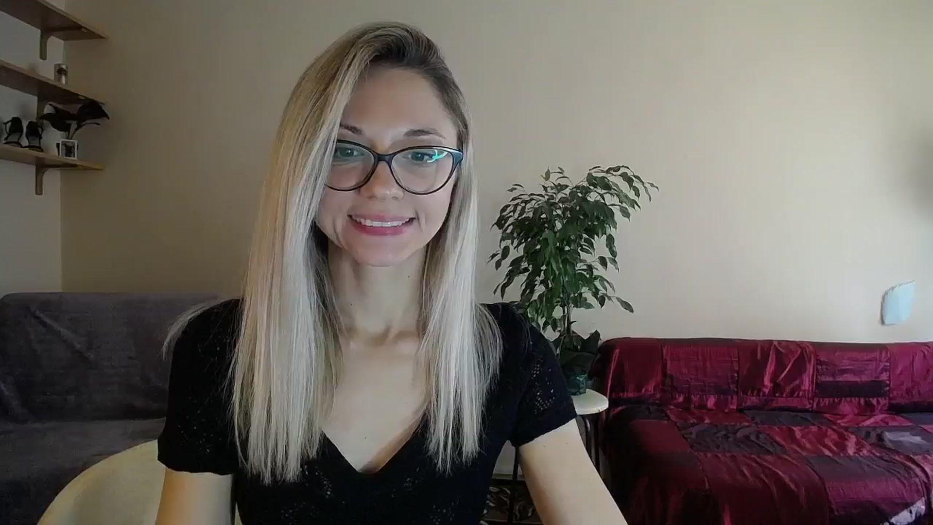 Gallery image thumbnail from Sunshine_alis's myfreecams stream on, 09/17/2024, 14:14 image 1 of 20