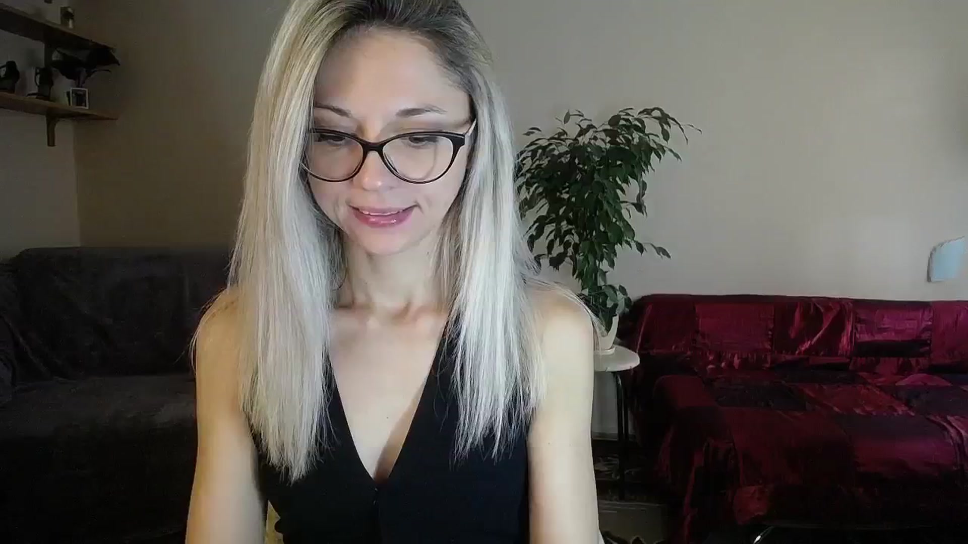 Gallery image thumbnail from Sunshine_alis's myfreecams stream on, 09/18/2024, 14:04 image 4 of 20