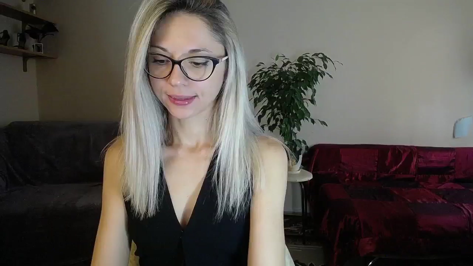 Gallery image thumbnail from Sunshine_alis's myfreecams stream on, 09/18/2024, 14:04 image 5 of 20