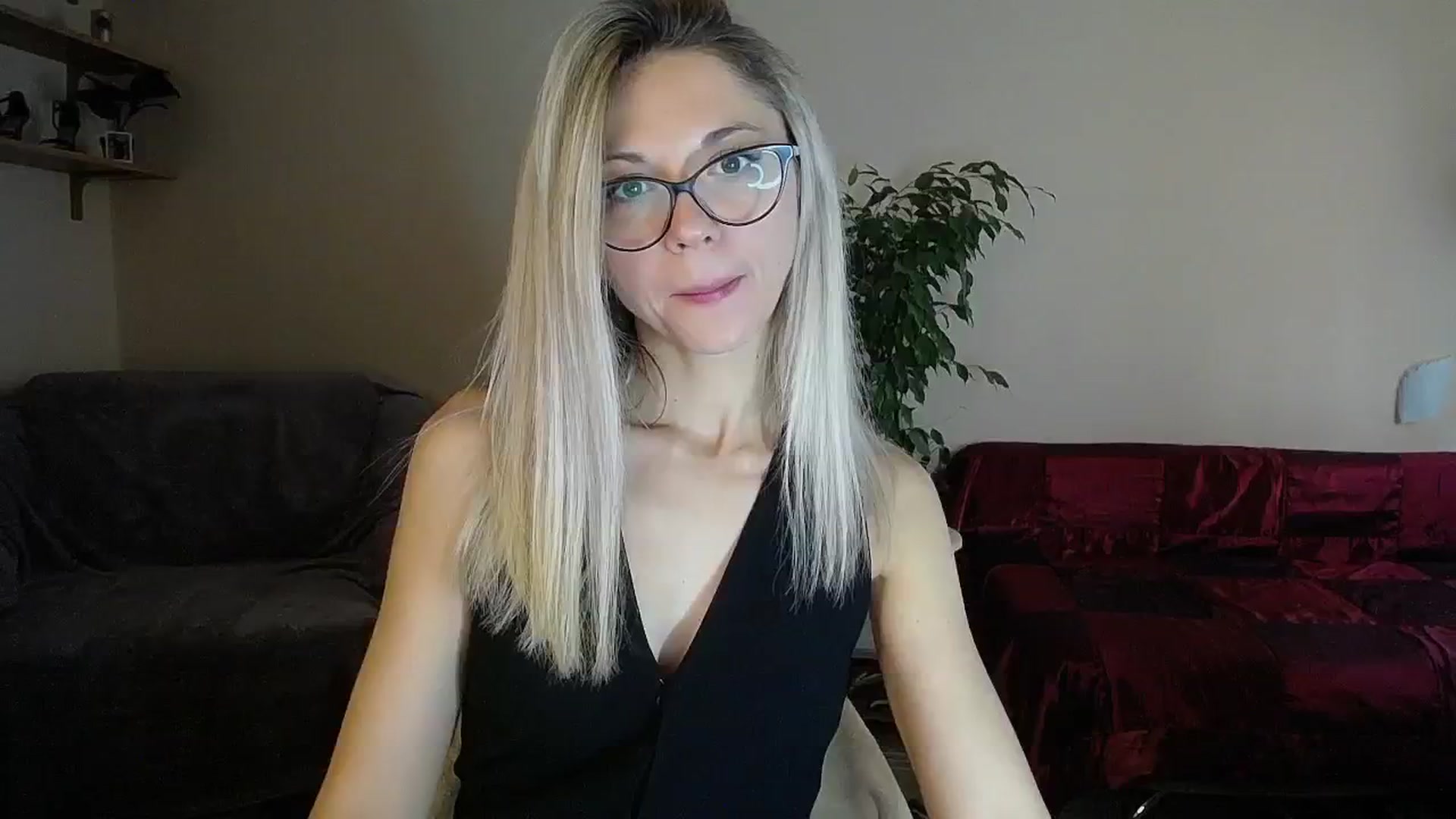 Gallery image thumbnail from Sunshine_alis's myfreecams stream on, 09/18/2024, 14:04 image 6 of 20