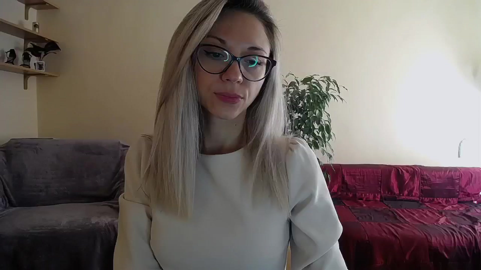 Gallery image thumbnail from Sunshine_alis's myfreecams stream on, 09/22/2024, 11:06 image 8 of 20