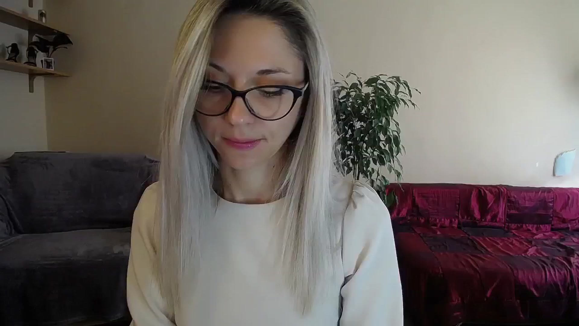 Gallery image thumbnail from Sunshine_alis's myfreecams stream on, 09/22/2024, 12:48 image 7 of 20