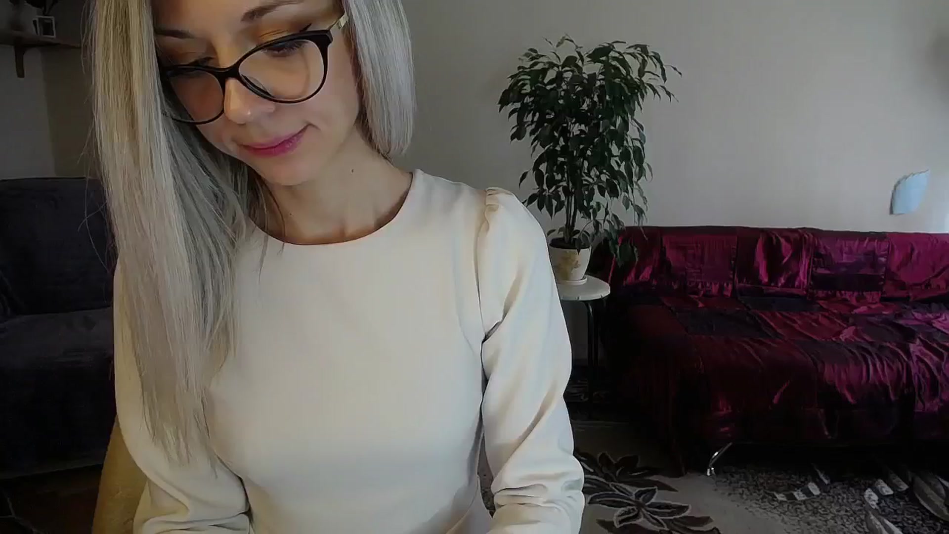 Gallery image thumbnail from Sunshine_alis's myfreecams stream on, 09/22/2024, 12:48 image 14 of 20