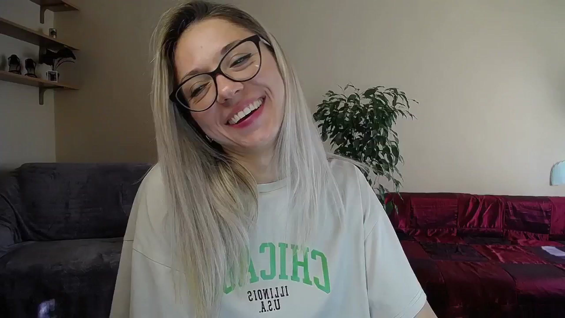 Gallery image thumbnail from Sunshine_alis's myfreecams stream on, 09/24/2024, 14:23 image 14 of 20