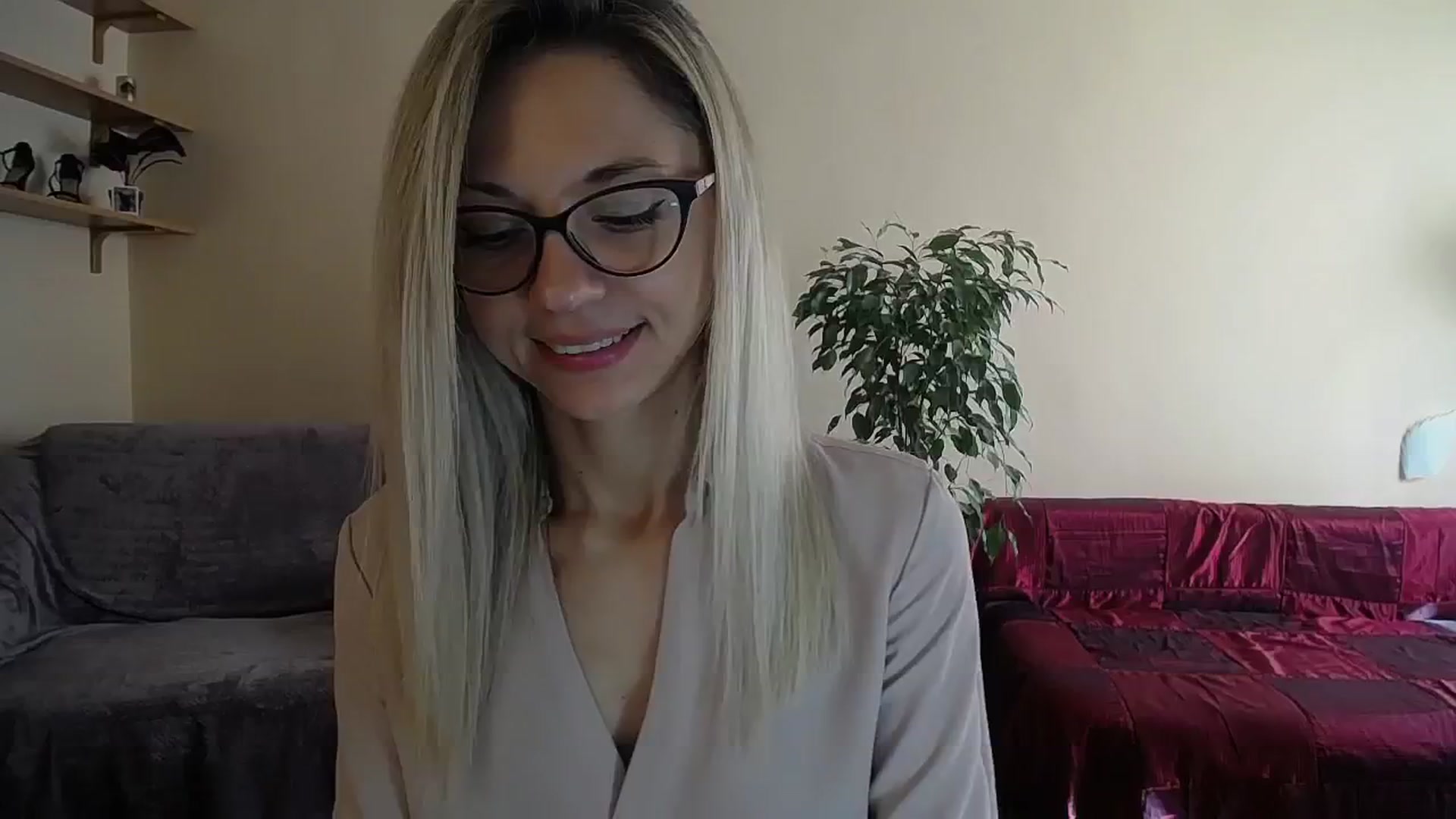 Gallery image thumbnail from Sunshine_alis's myfreecams stream on, 09/28/2024, 13:02 image 8 of 20
