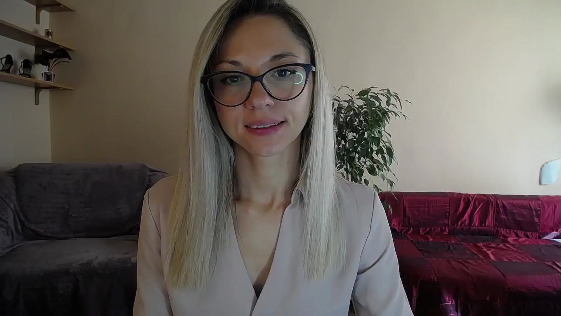 Gallery image thumbnail from Sunshine_alis's myfreecams stream on, 09/28/2024, 13:02 image 4 of 20