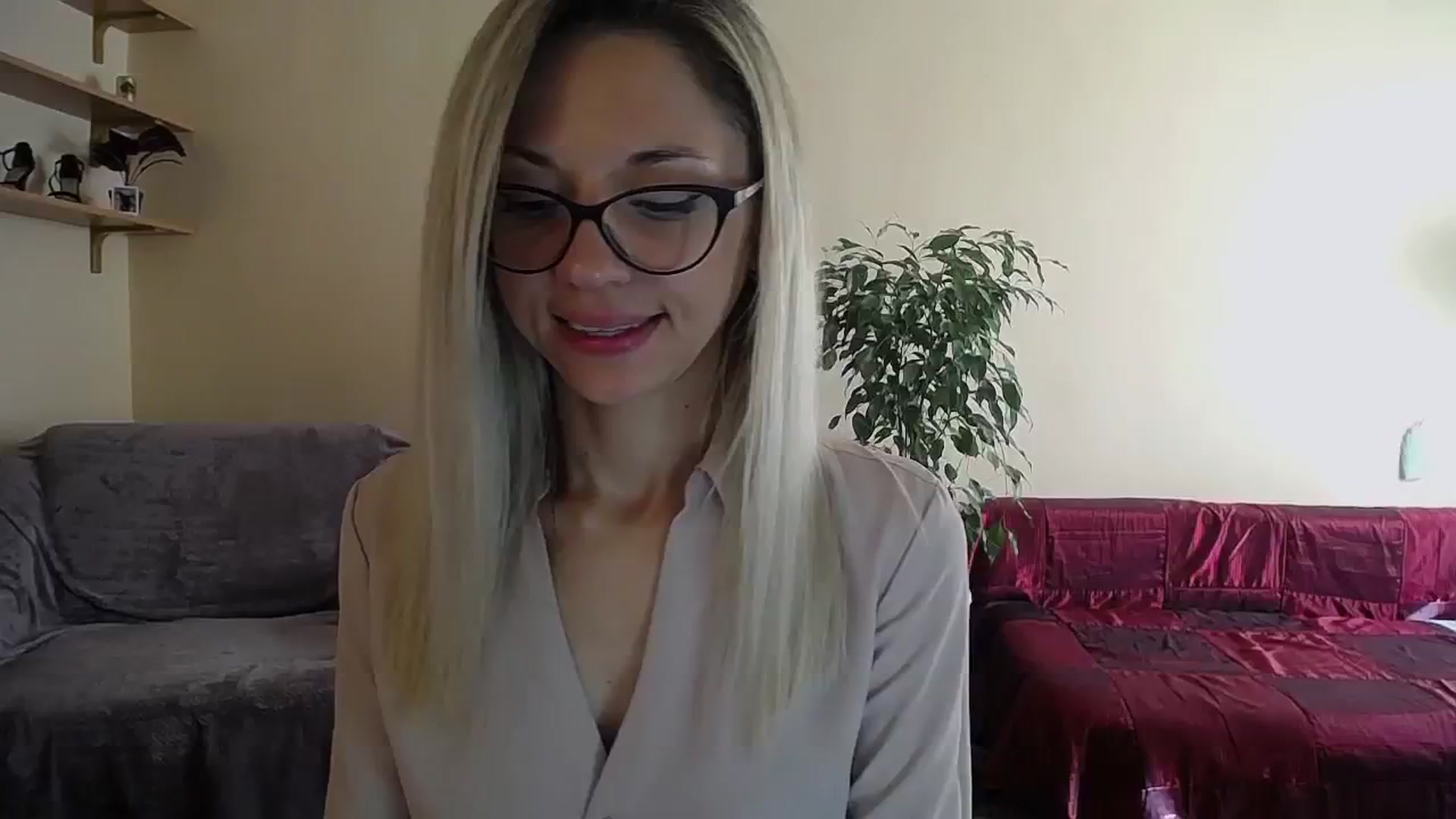 Gallery image thumbnail from Sunshine_alis's myfreecams stream on, 09/28/2024, 13:02 image 6 of 20