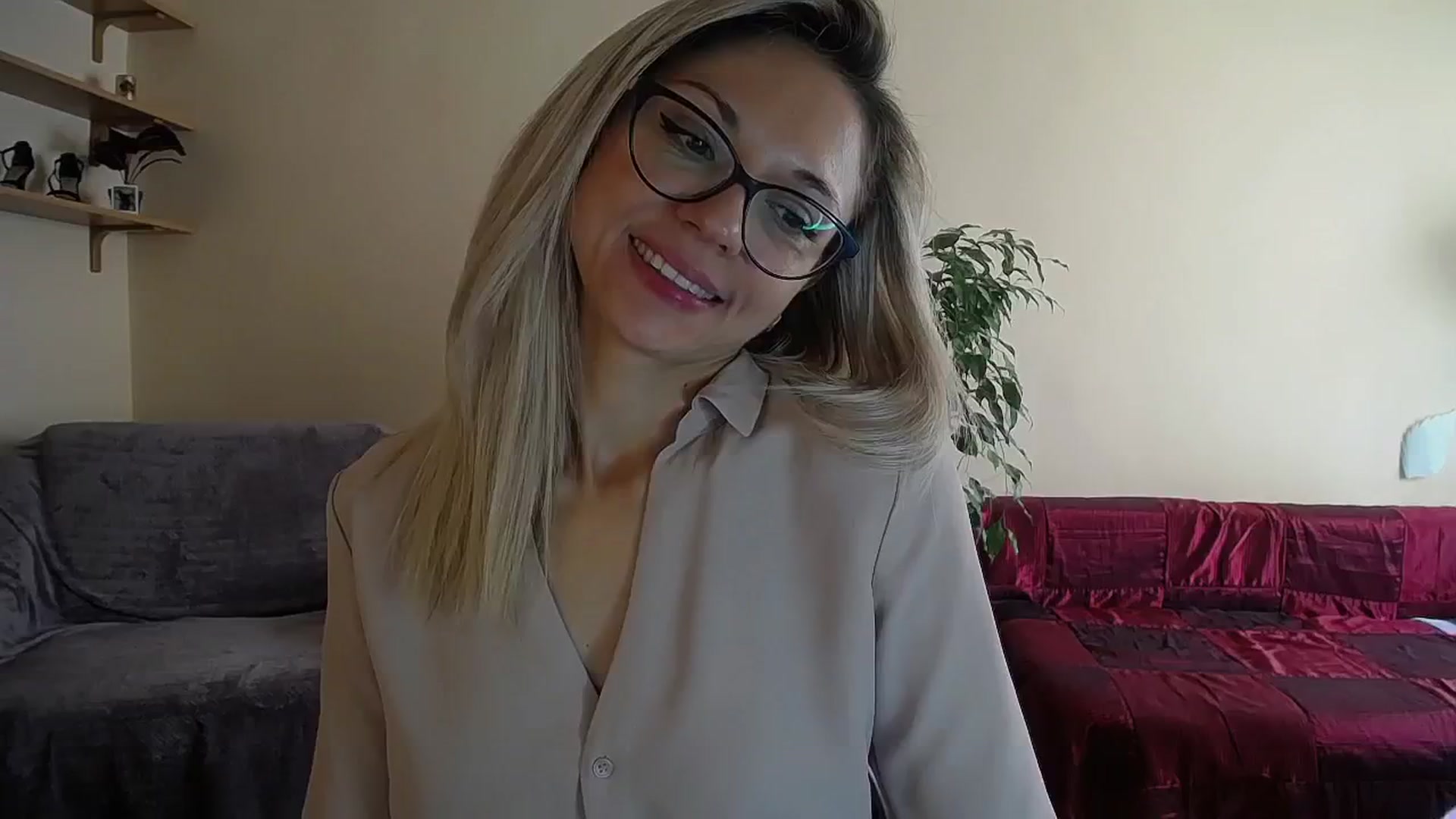 Gallery image thumbnail from Sunshine_alis's myfreecams stream on, 09/28/2024, 13:02 image 18 of 20