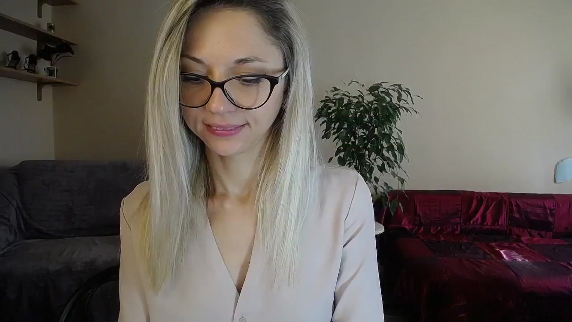 Gallery image thumbnail from Sunshine_alis's myfreecams stream on, 09/28/2024, 14:48 image 5 of 20
