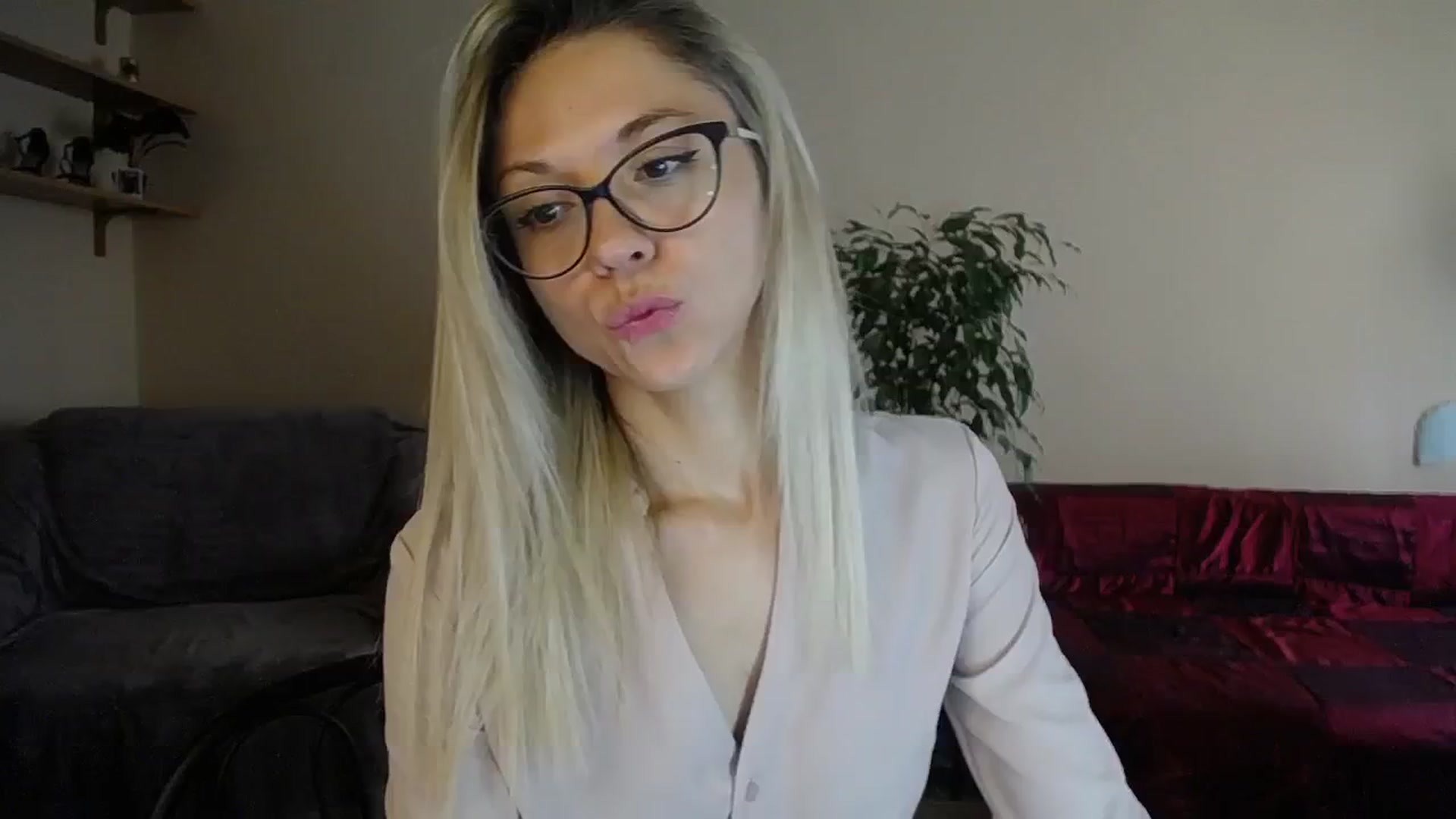 Gallery image thumbnail from Sunshine_alis's myfreecams stream on, 09/28/2024, 14:48 image 4 of 20