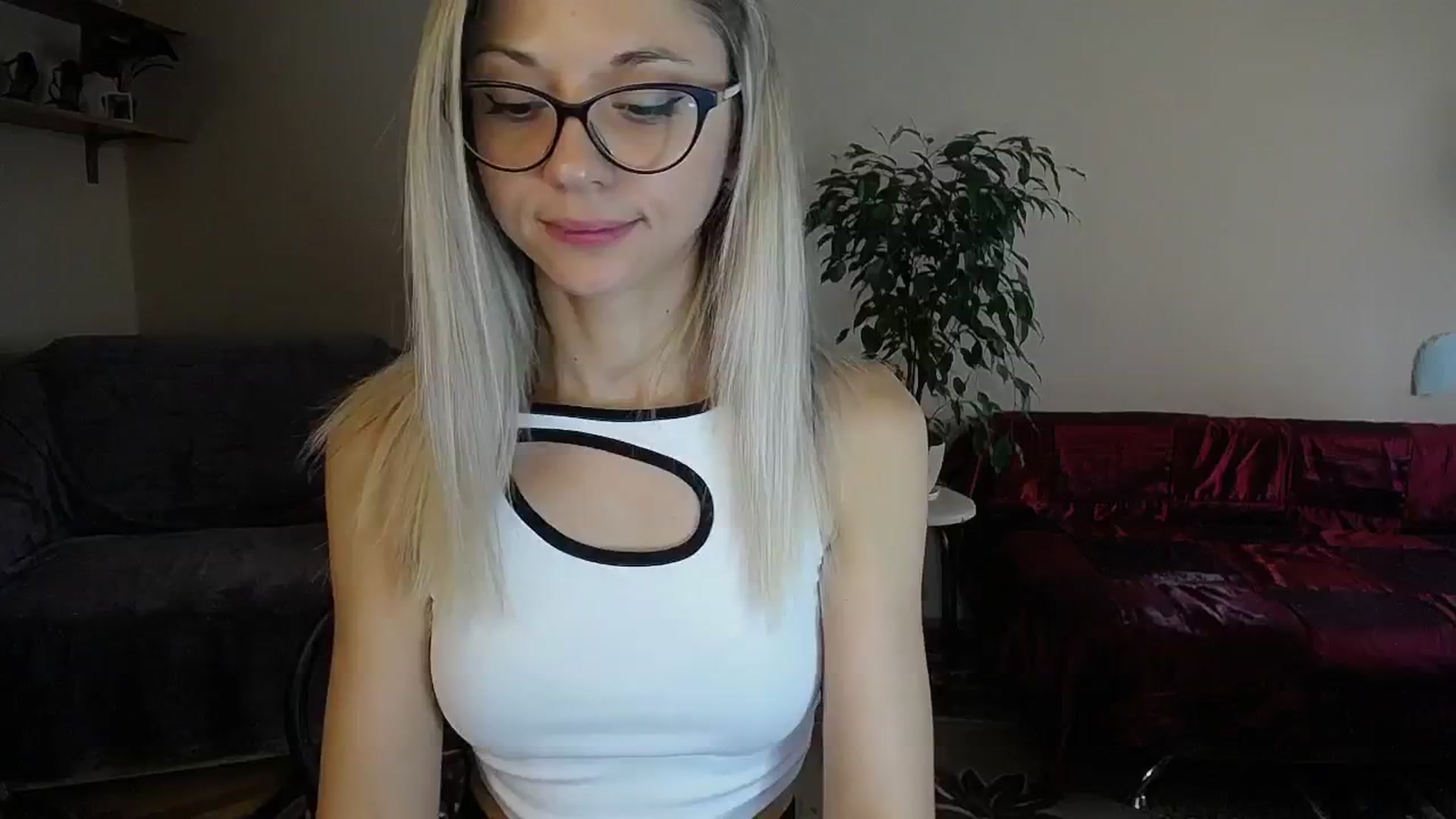 Gallery image thumbnail from Sunshine_alis's myfreecams stream on, 09/28/2024, 14:48 image 14 of 20