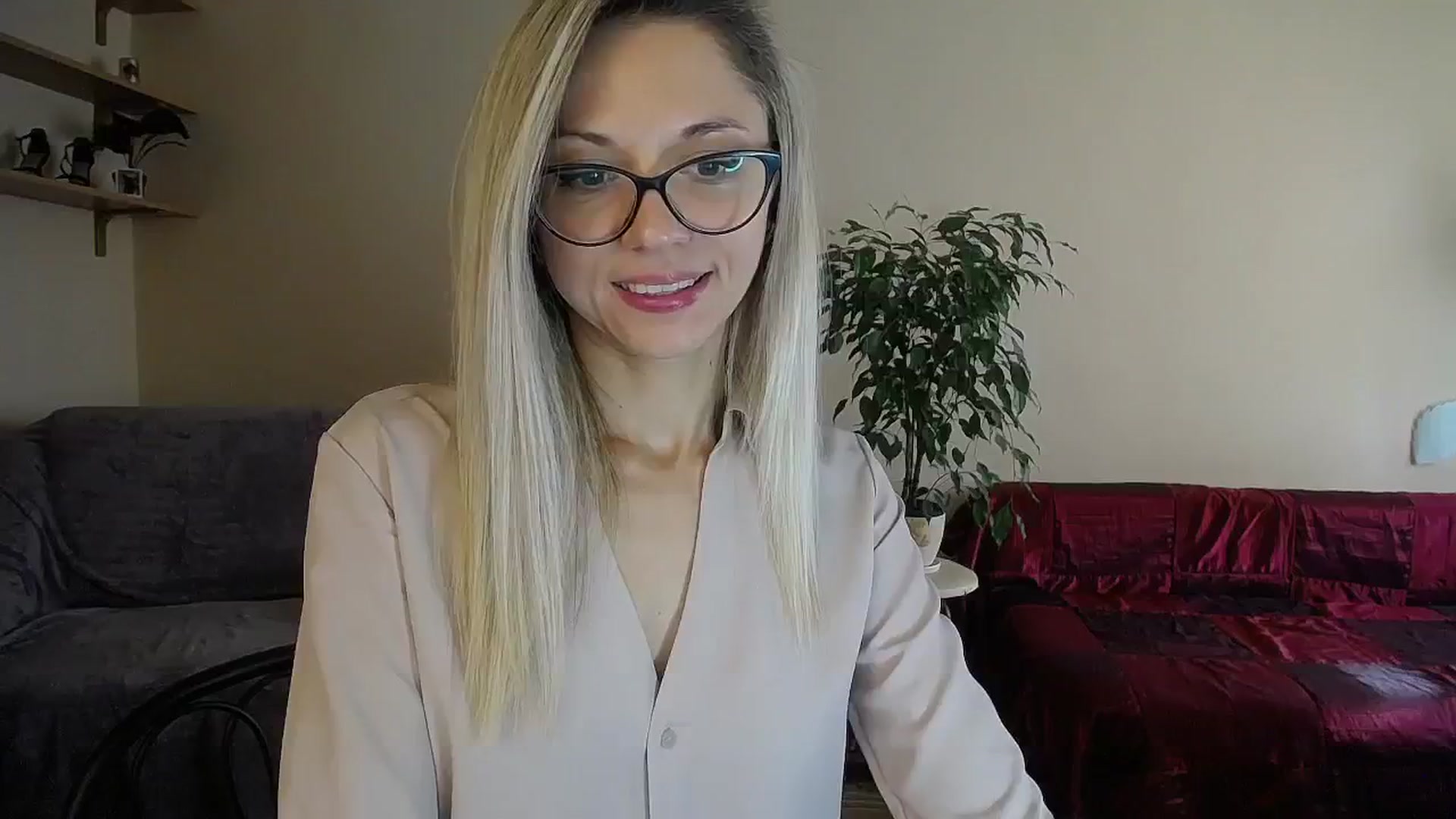 Gallery image thumbnail from Sunshine_alis's myfreecams stream on, 09/28/2024, 14:48 image 1 of 20