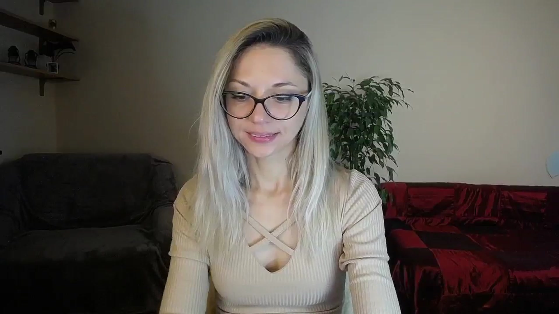 Gallery image thumbnail from Sunshine_alis's myfreecams stream on, 09/29/2024, 13:25 image 9 of 20