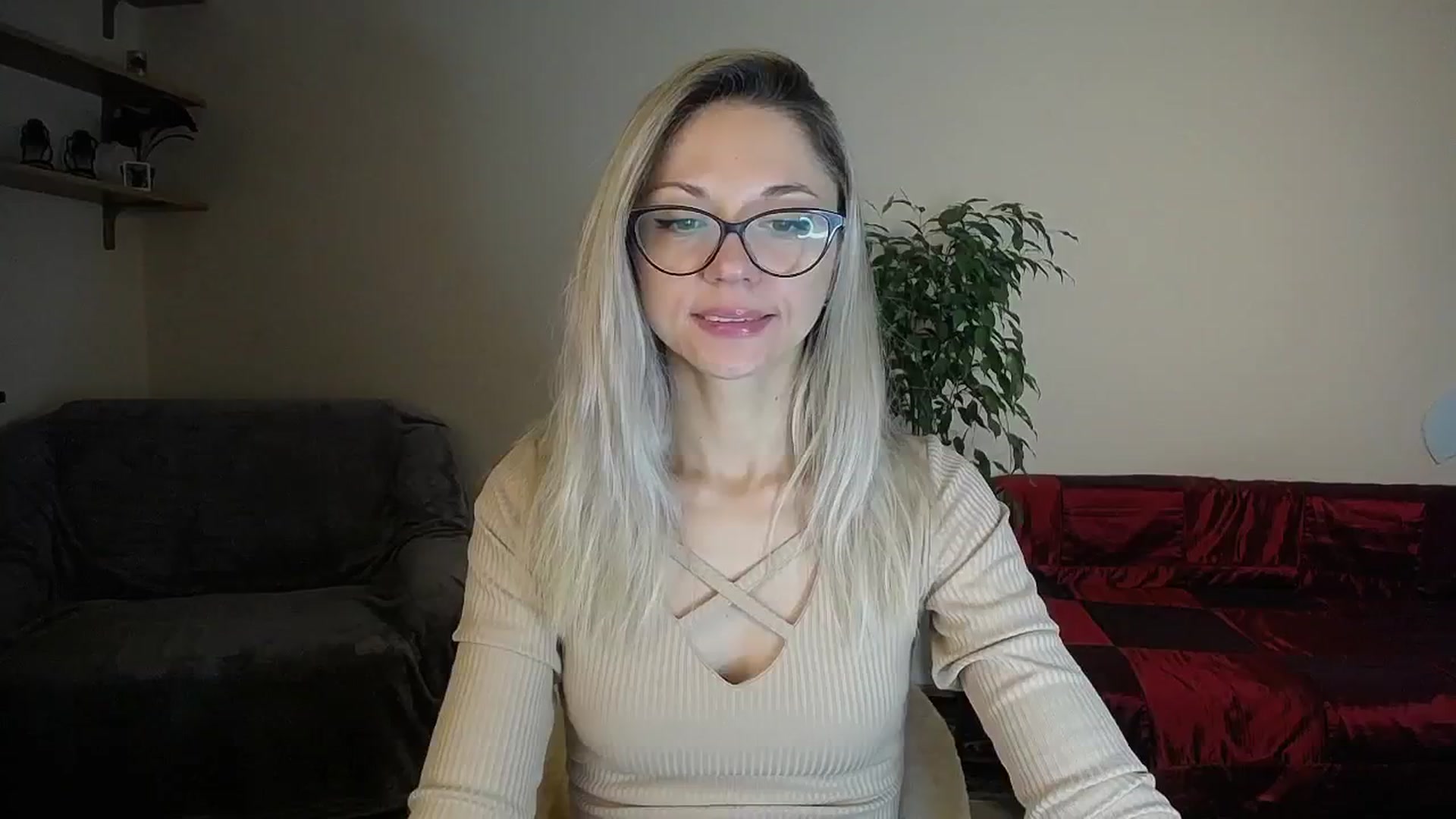 Gallery image thumbnail from Sunshine_alis's myfreecams stream on, 09/29/2024, 13:25 image 1 of 20