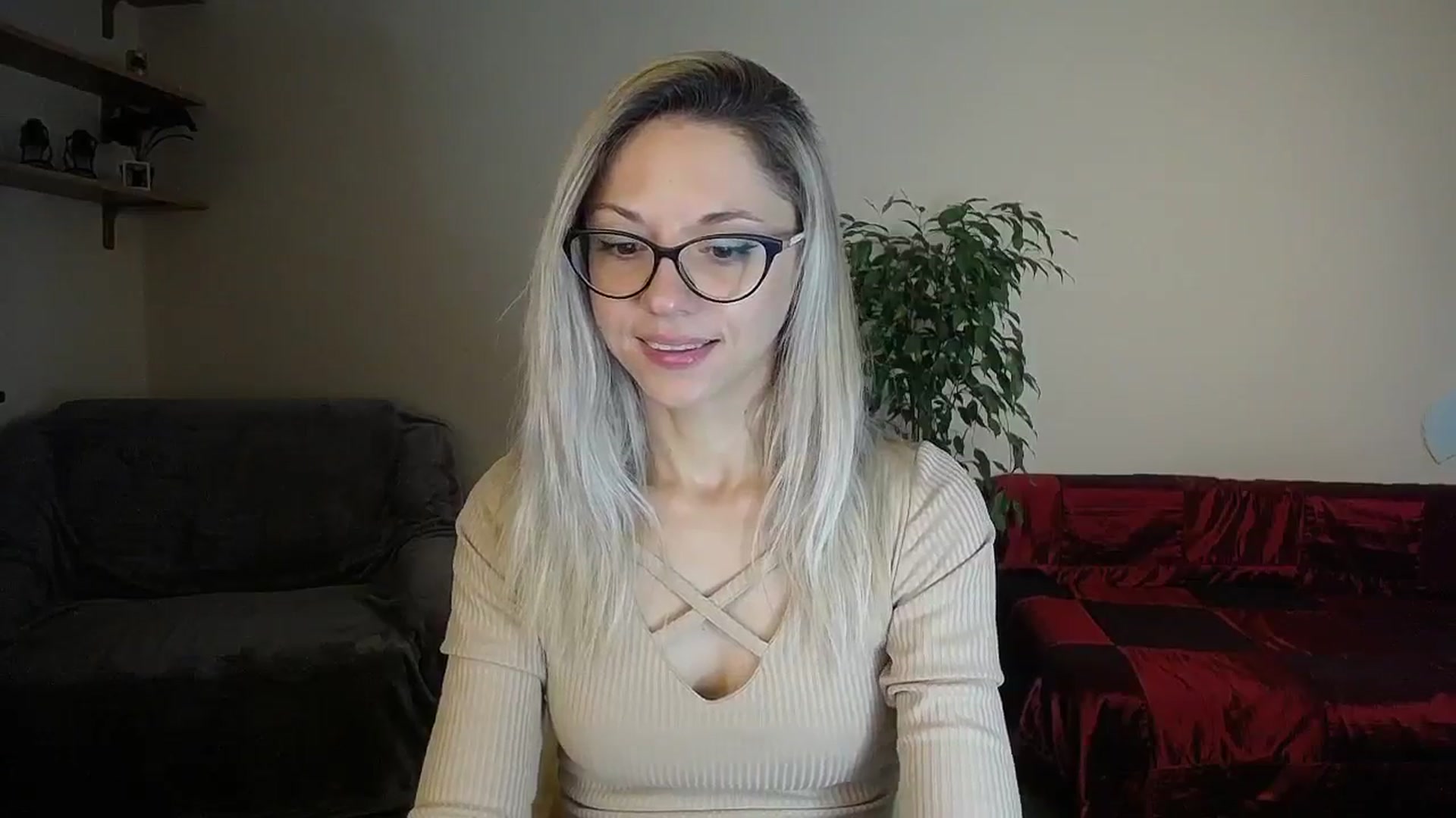 Gallery image thumbnail from Sunshine_alis's myfreecams stream on, 09/29/2024, 13:25 image 10 of 20