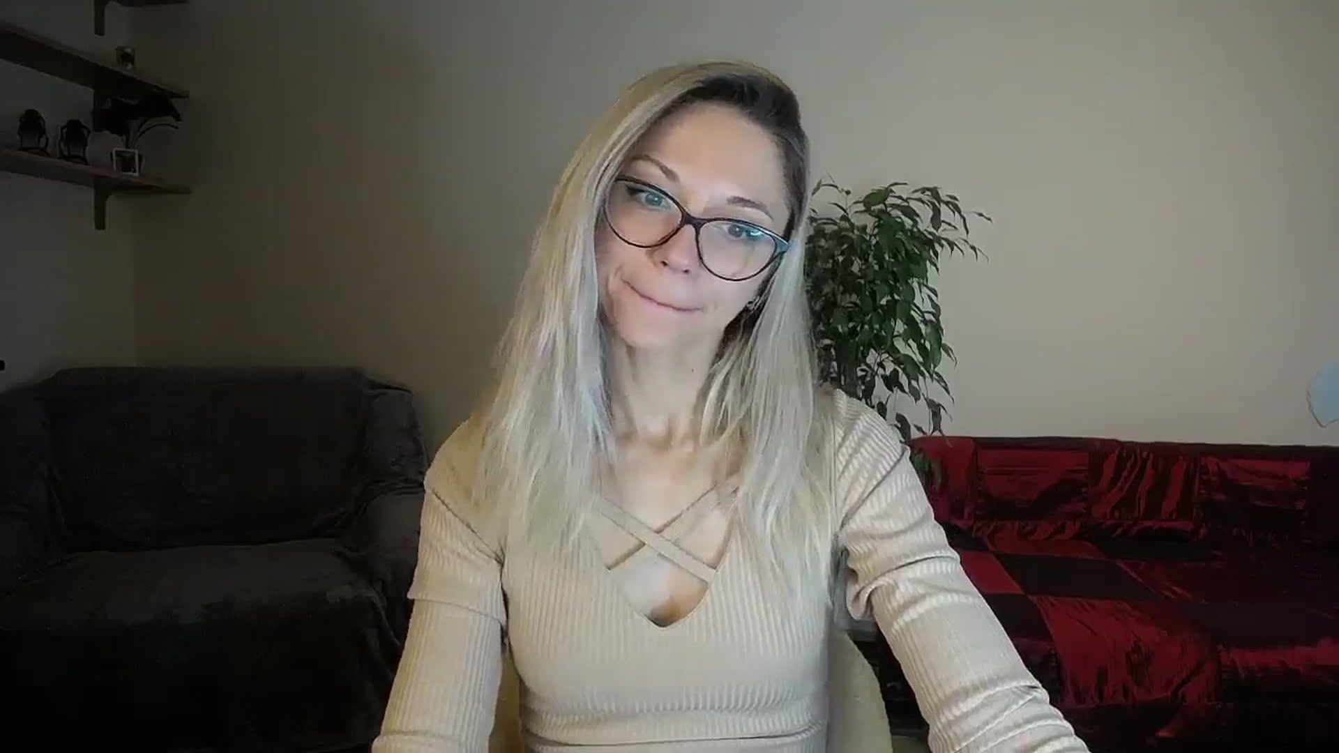 Gallery image thumbnail from Sunshine_alis's myfreecams stream on, 09/29/2024, 13:25 image 8 of 20