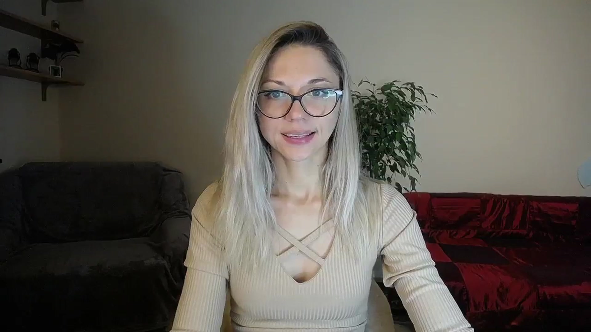 Gallery image thumbnail from Sunshine_alis's myfreecams stream on, 09/29/2024, 13:25 image 18 of 20