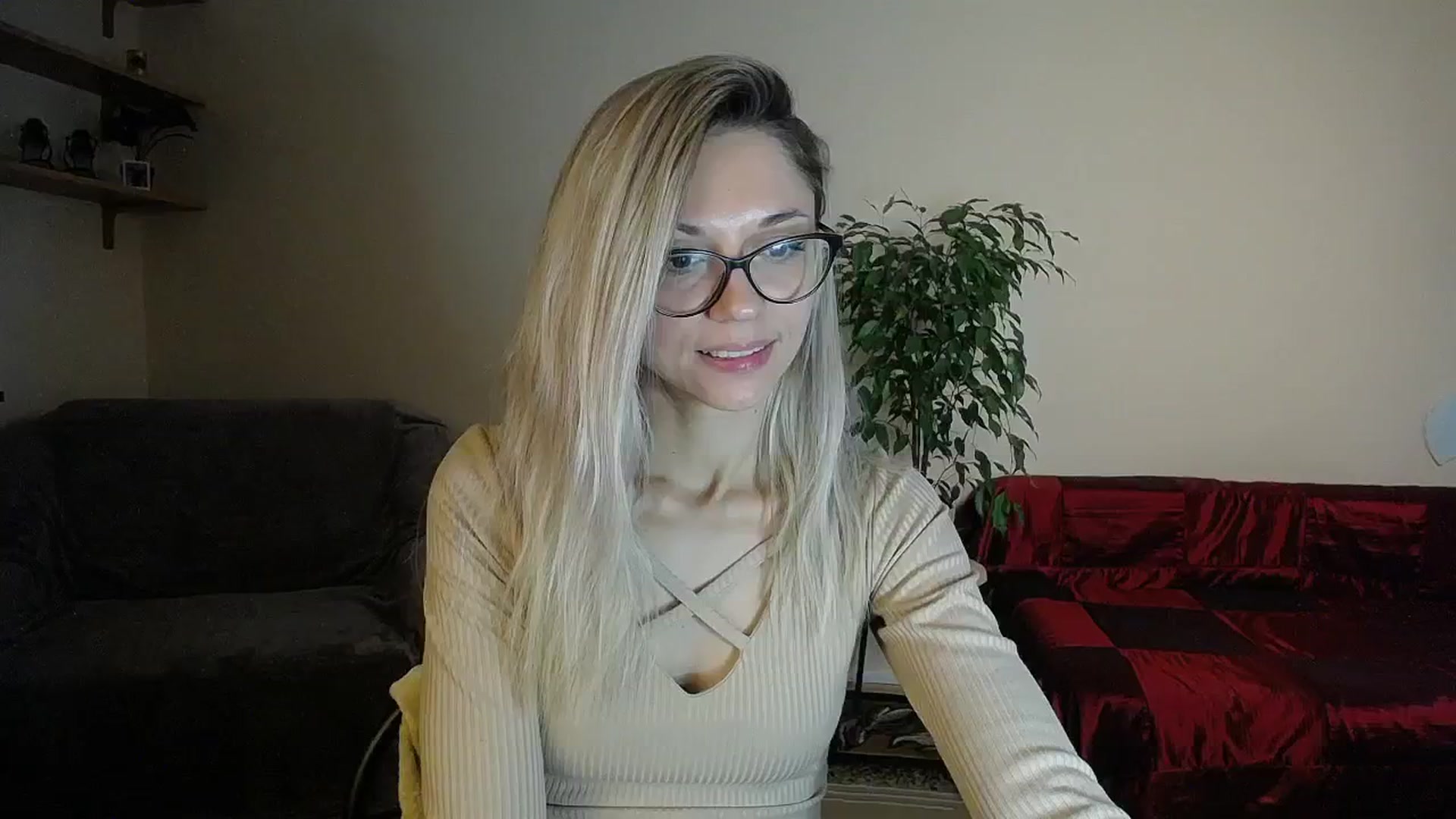 Gallery image thumbnail from Sunshine_alis's myfreecams stream on, 09/29/2024, 14:35 image 11 of 20