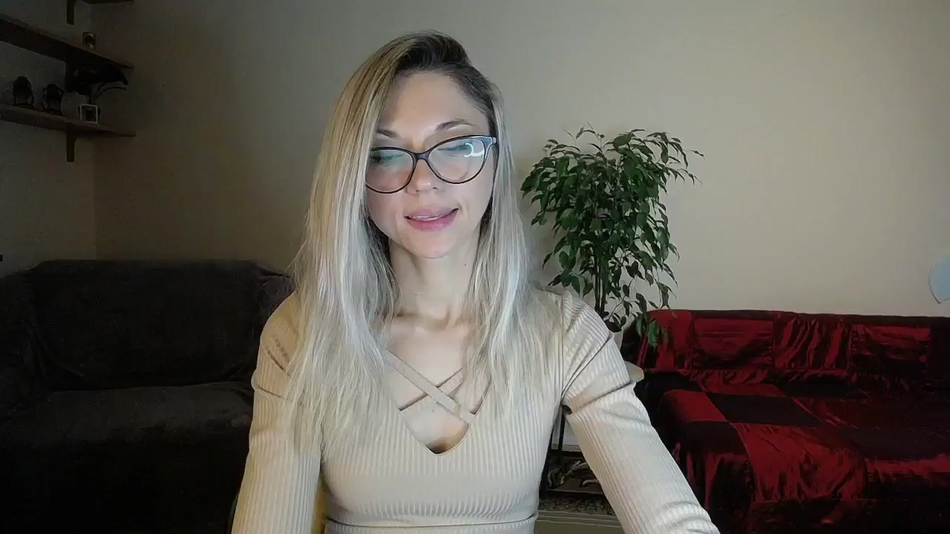 Gallery image thumbnail from Sunshine_alis's myfreecams stream on, 09/29/2024, 14:35 image 18 of 20