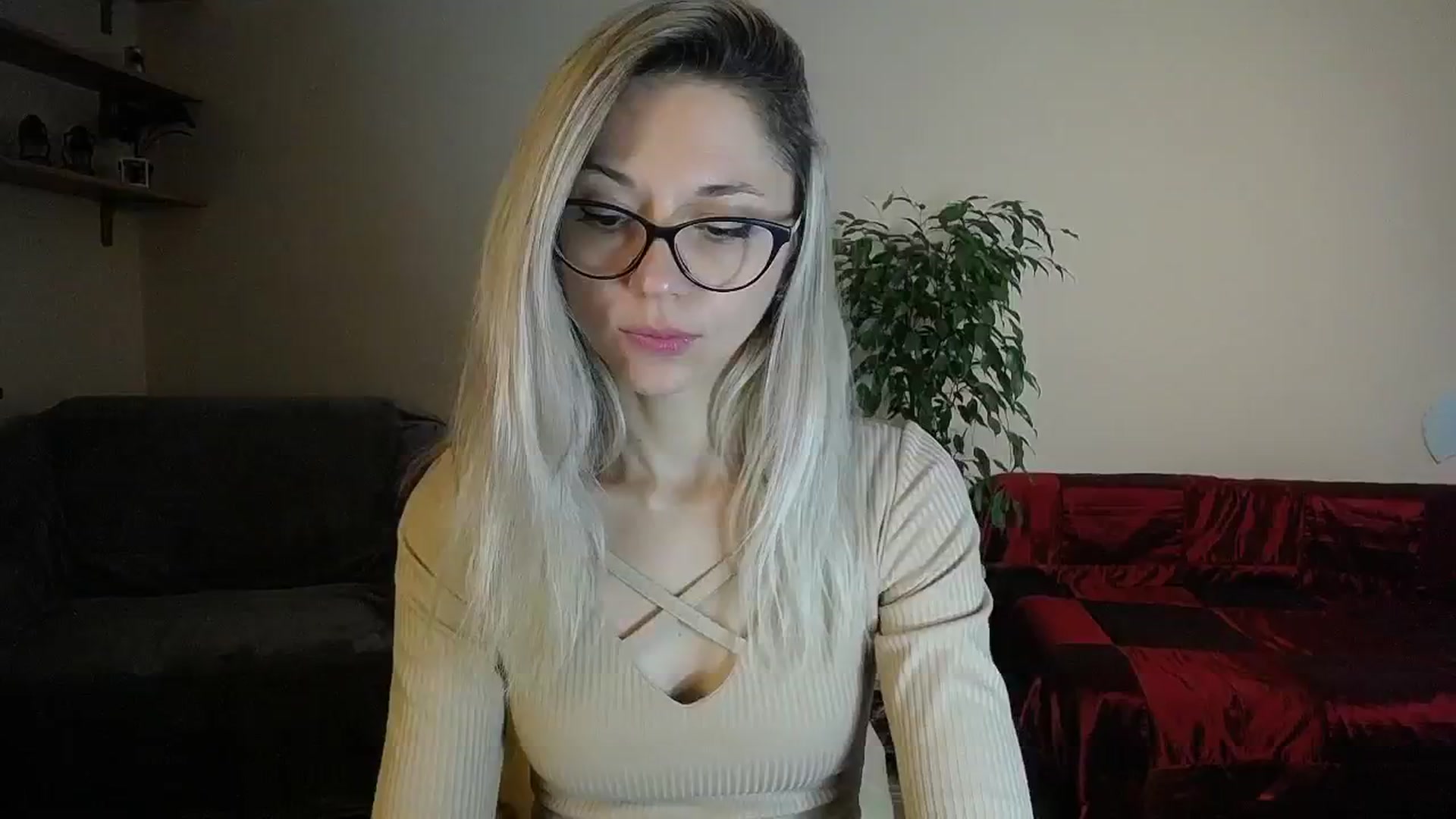 Gallery image thumbnail from Sunshine_alis's myfreecams stream on, 09/29/2024, 14:35 image 2 of 20