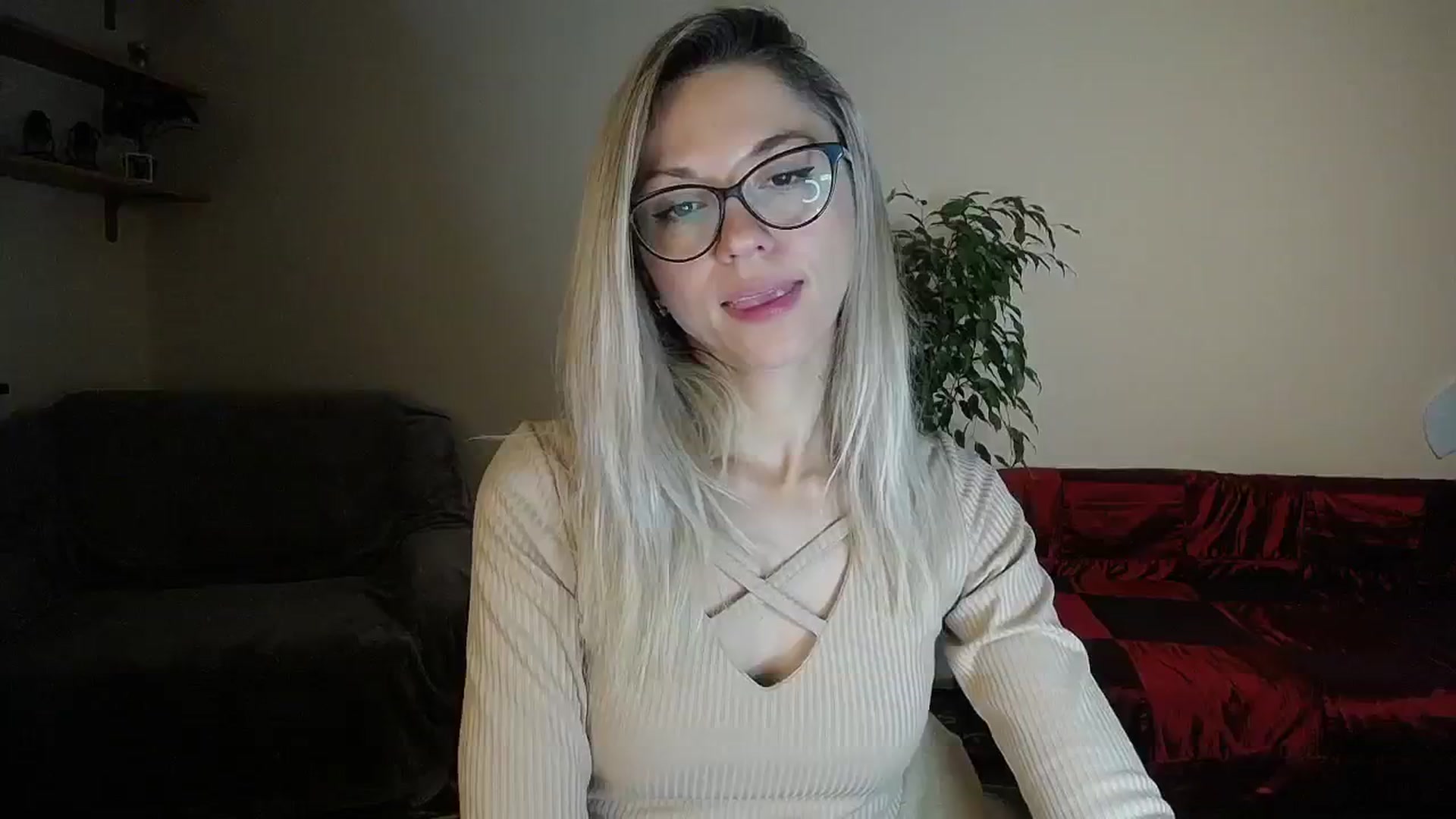 Gallery image thumbnail from Sunshine_alis's myfreecams stream on, 09/29/2024, 16:35 image 1 of 20
