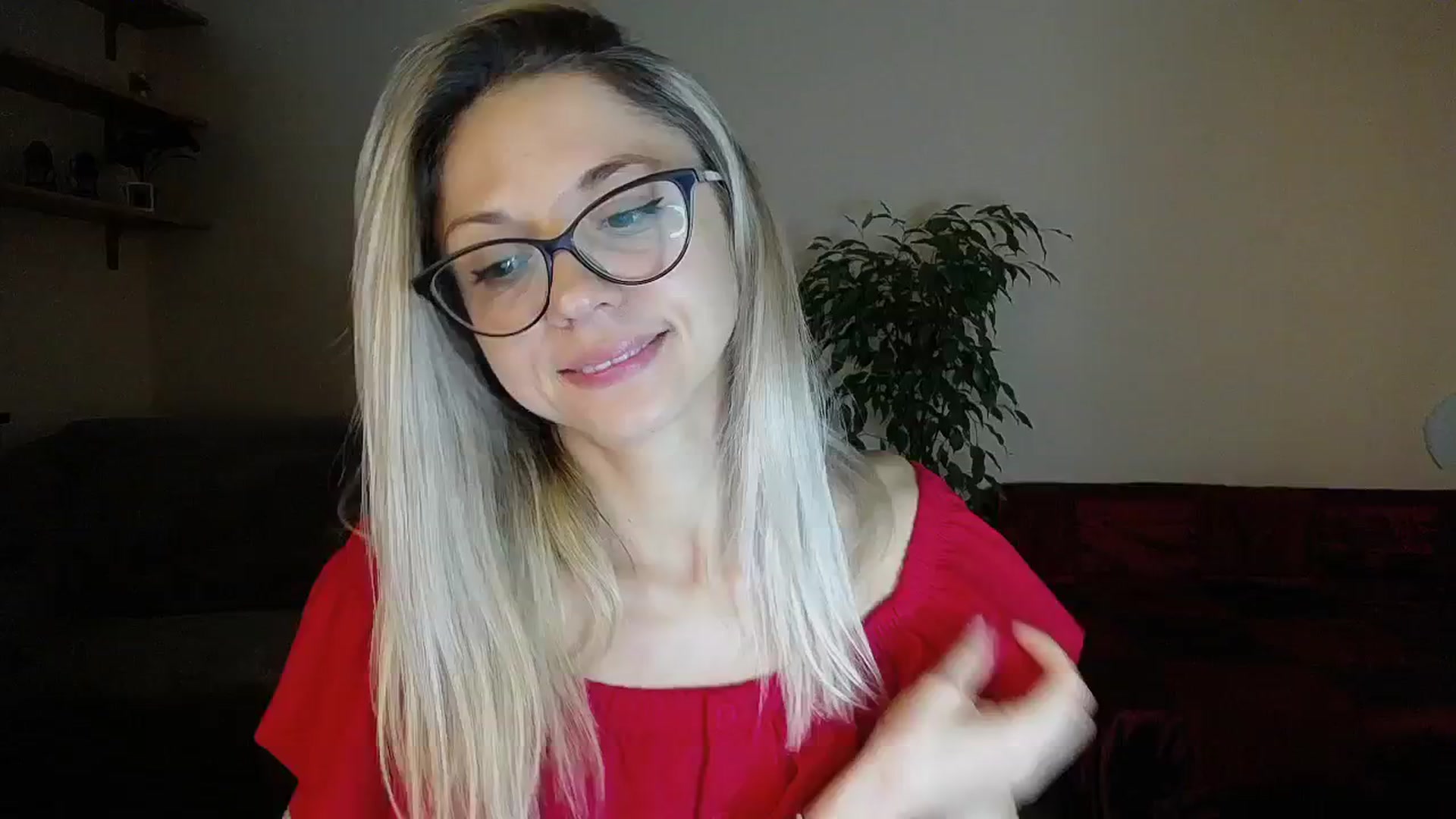 Gallery image thumbnail from Sunshine_alis's myfreecams stream on, 10/05/2024, 17:30 image 2 of 20