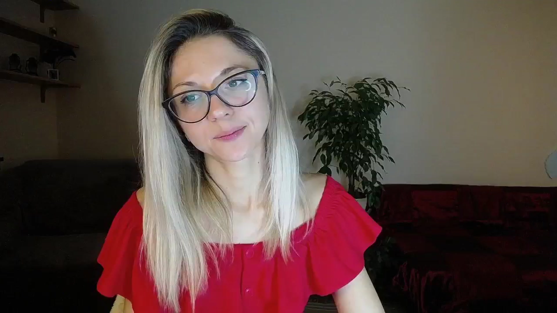 Gallery image thumbnail from Sunshine_alis's myfreecams stream on, 10/05/2024, 17:30 image 15 of 20
