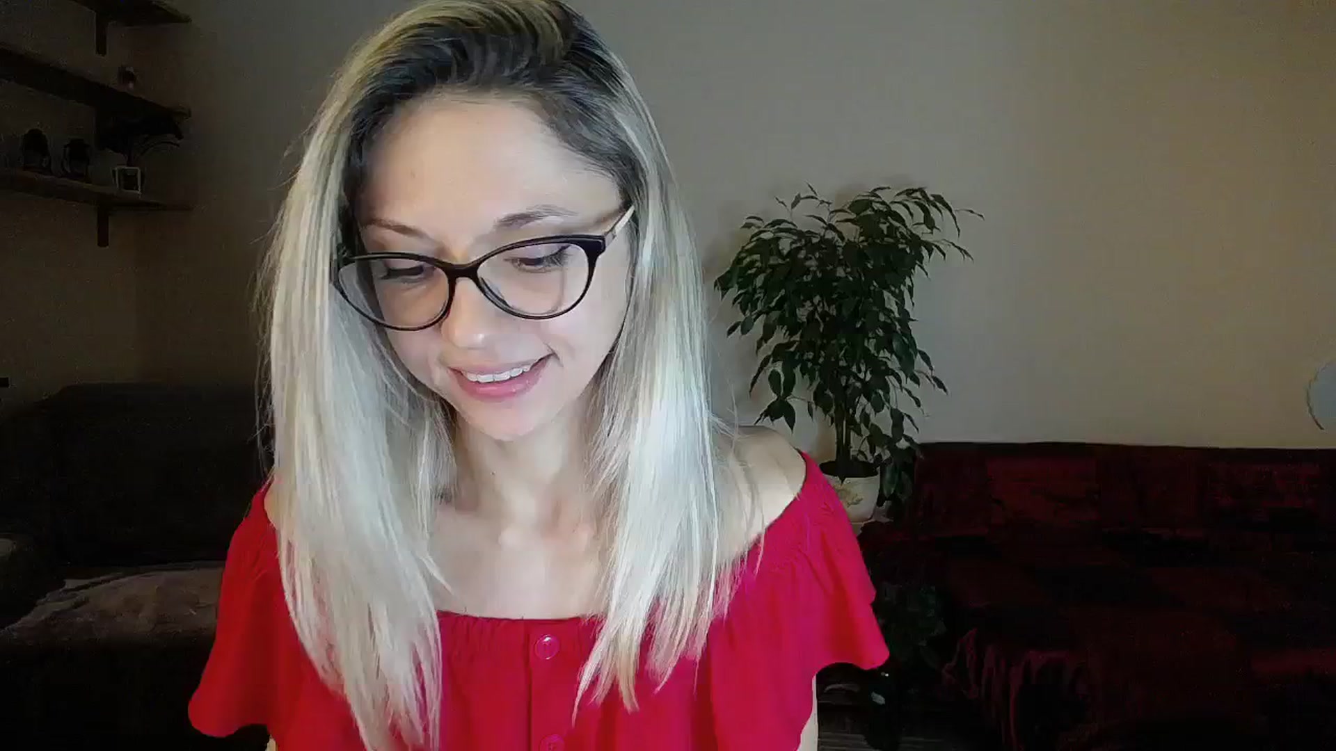 Gallery image thumbnail from Sunshine_alis's myfreecams stream on, 10/05/2024, 17:30 image 18 of 20