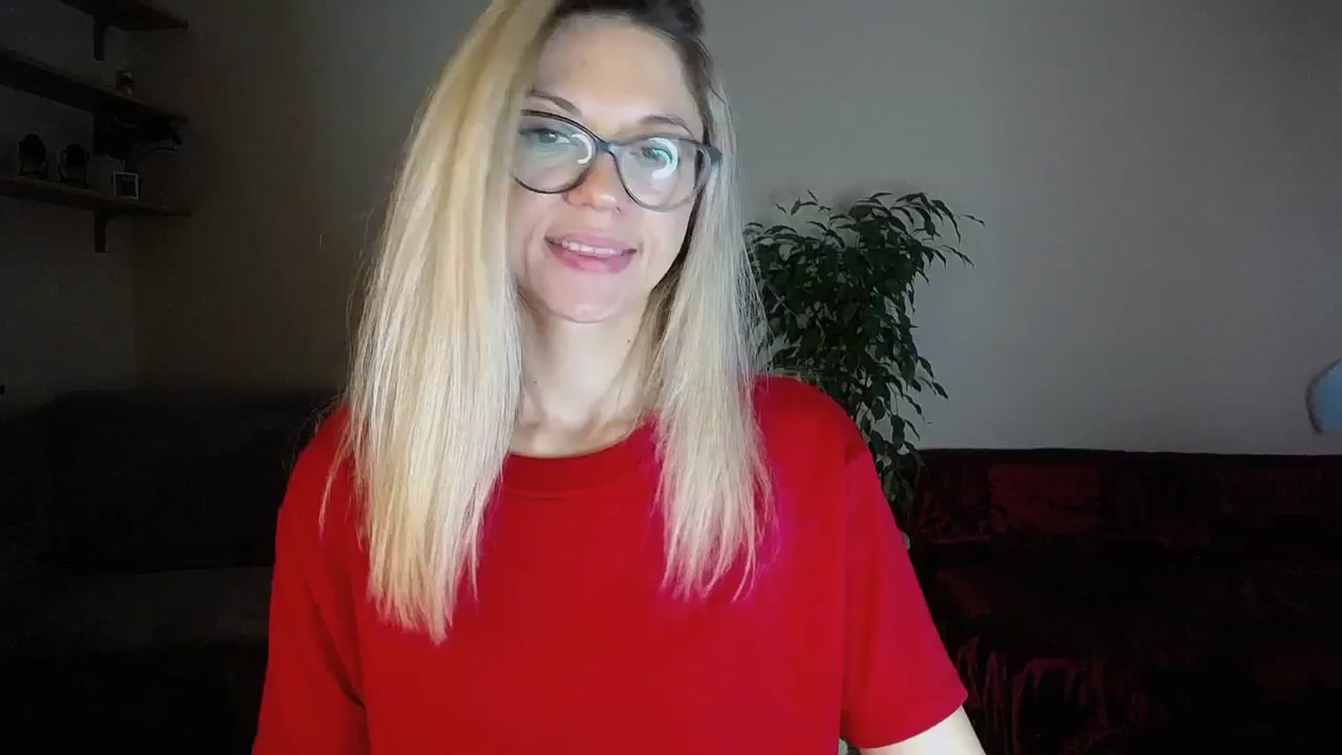 Gallery image thumbnail from Sunshine_alis's myfreecams stream on, 10/06/2024, 14:39 image 20 of 20
