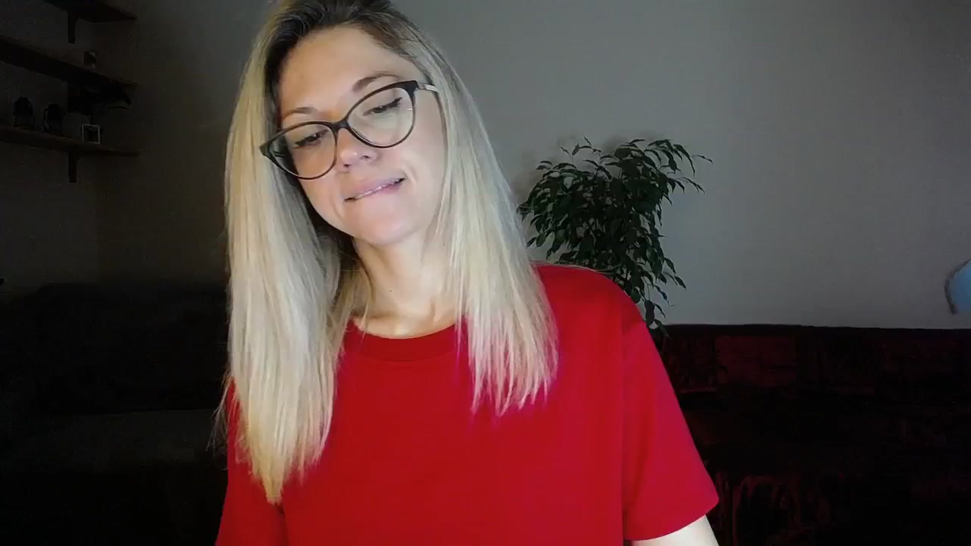 Gallery image thumbnail from Sunshine_alis's myfreecams stream on, 10/06/2024, 14:39 image 19 of 20