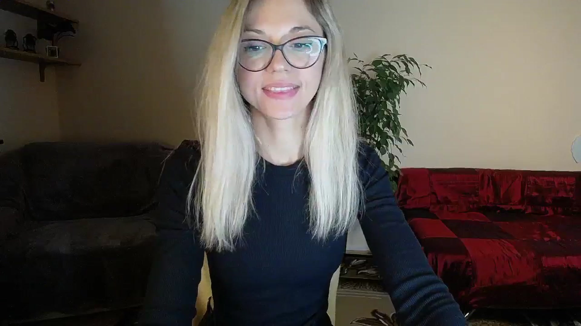 Gallery image thumbnail from Sunshine_alis's myfreecams stream on, 10/06/2024, 17:40 image 5 of 20