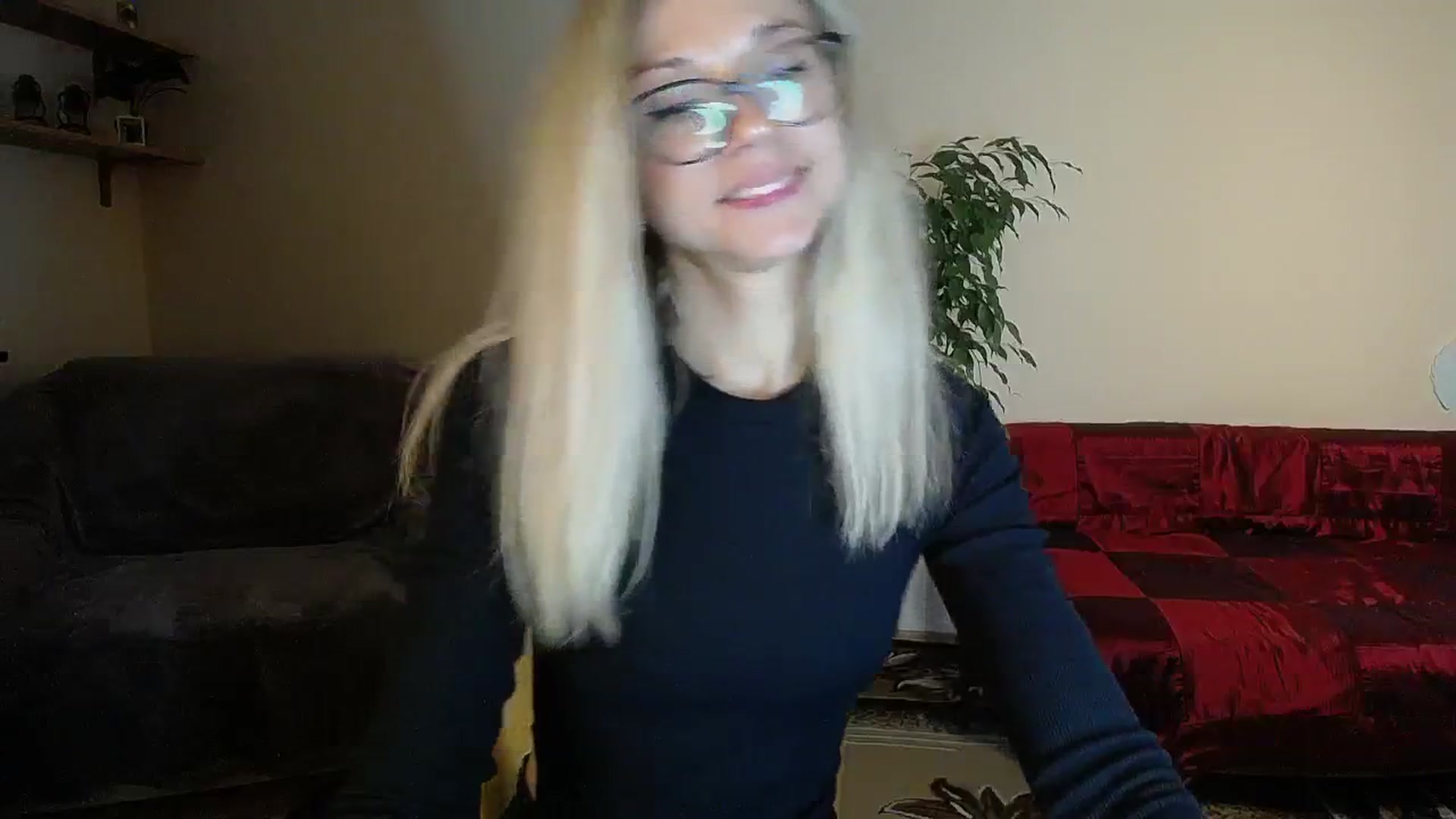 Gallery image thumbnail from Sunshine_alis's myfreecams stream on, 10/06/2024, 17:40 image 2 of 20