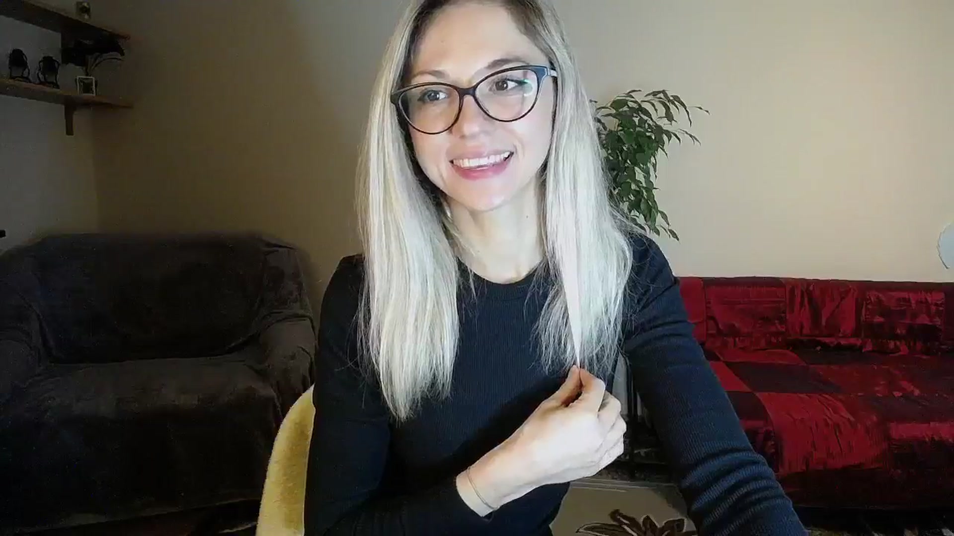 Gallery image thumbnail from Sunshine_alis's myfreecams stream on, 10/06/2024, 17:40 image 6 of 20
