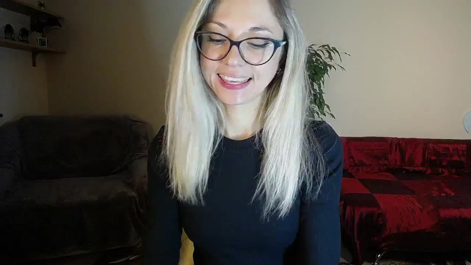Gallery image thumbnail from Sunshine_alis's myfreecams stream on, 10/06/2024, 17:40 image 16 of 20