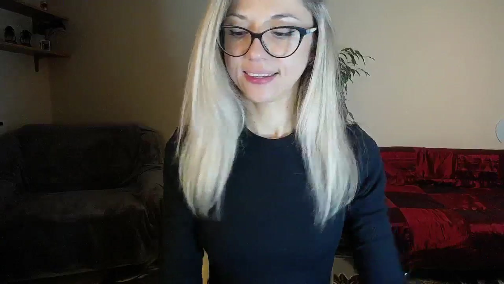 Gallery image thumbnail from Sunshine_alis's myfreecams stream on, 10/06/2024, 17:40 image 12 of 20