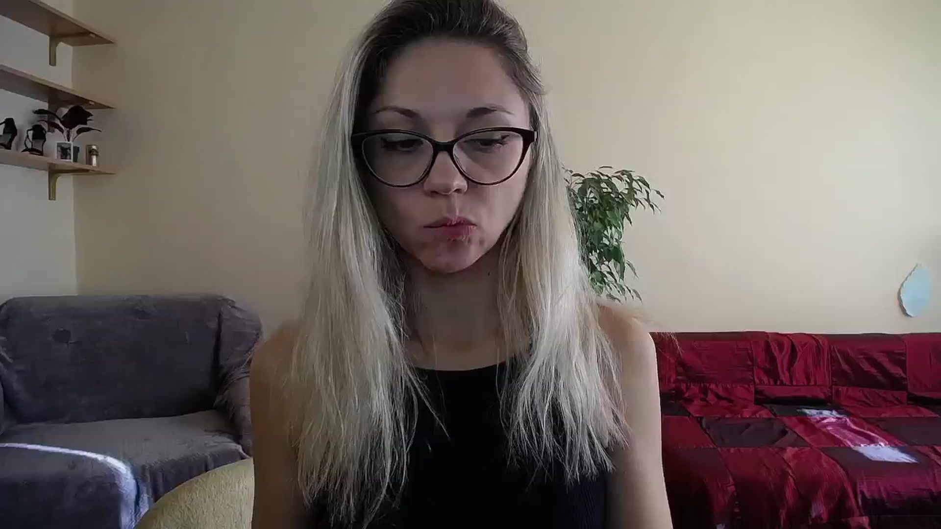 Gallery image thumbnail from Sunshine_alis's myfreecams stream on, 10/08/2024, 13:57 image 2 of 20
