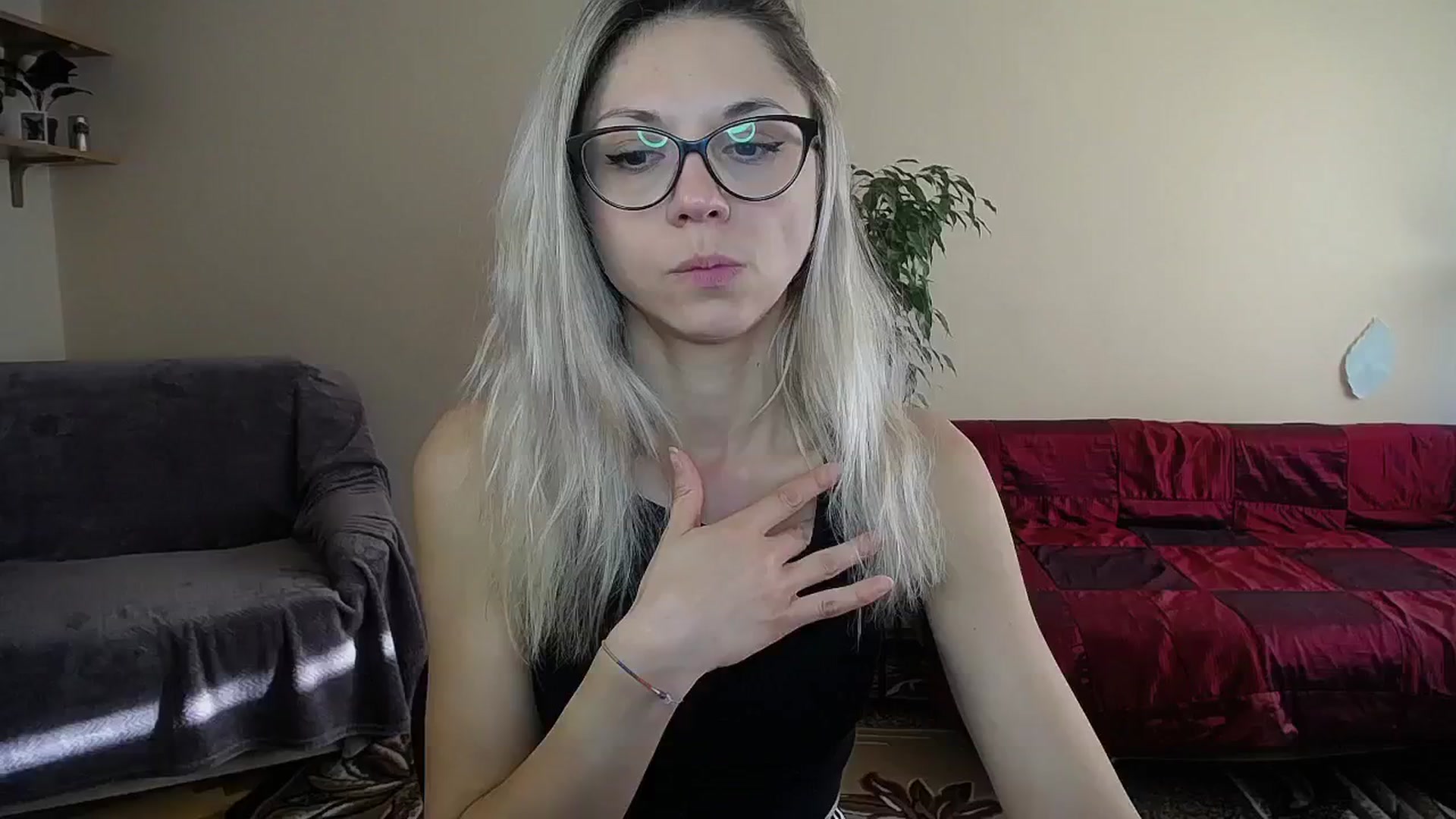 Gallery image thumbnail from Sunshine_alis's myfreecams stream on, 10/08/2024, 14:53 image 6 of 20