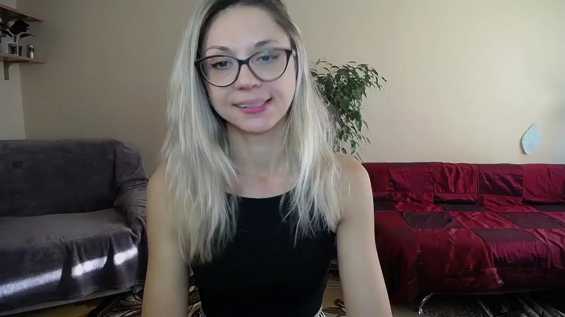 Gallery image thumbnail from Sunshine_alis's myfreecams stream on, 10/08/2024, 14:53 image 8 of 20