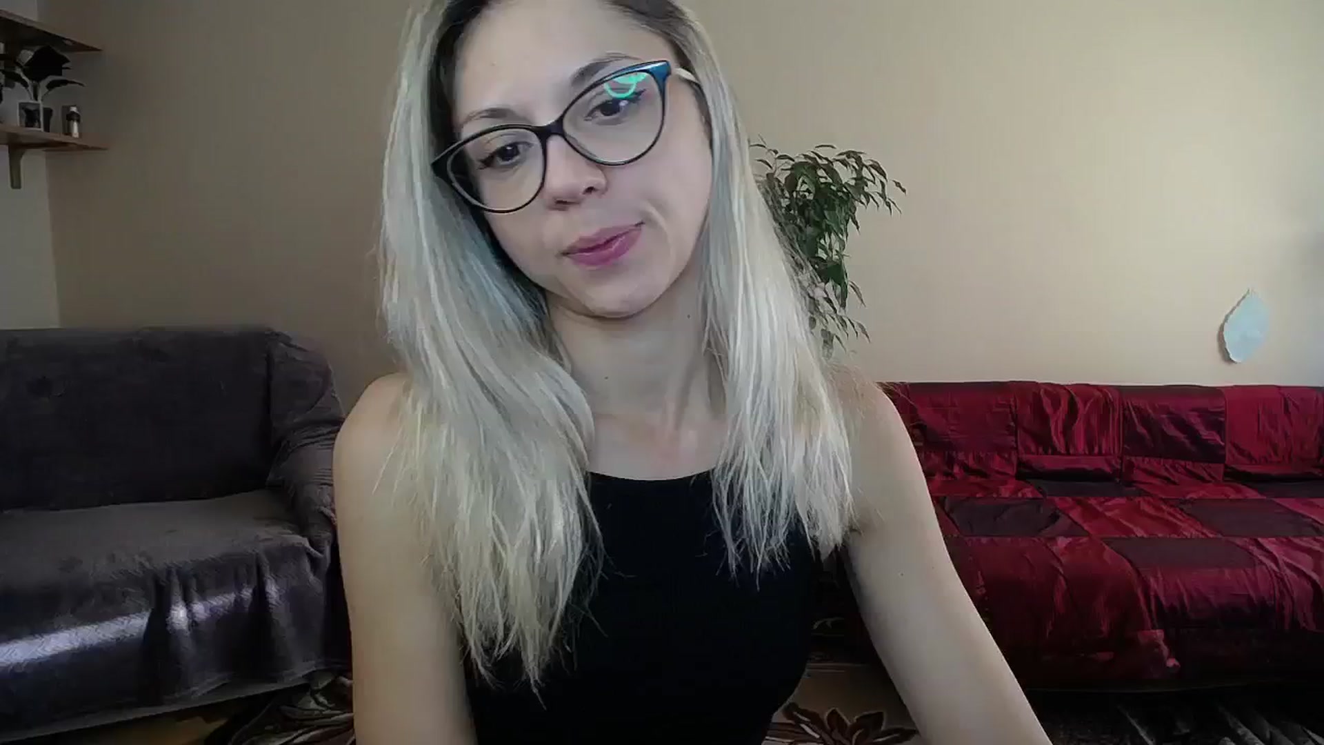 Gallery image thumbnail from Sunshine_alis's myfreecams stream on, 10/08/2024, 14:53 image 14 of 20