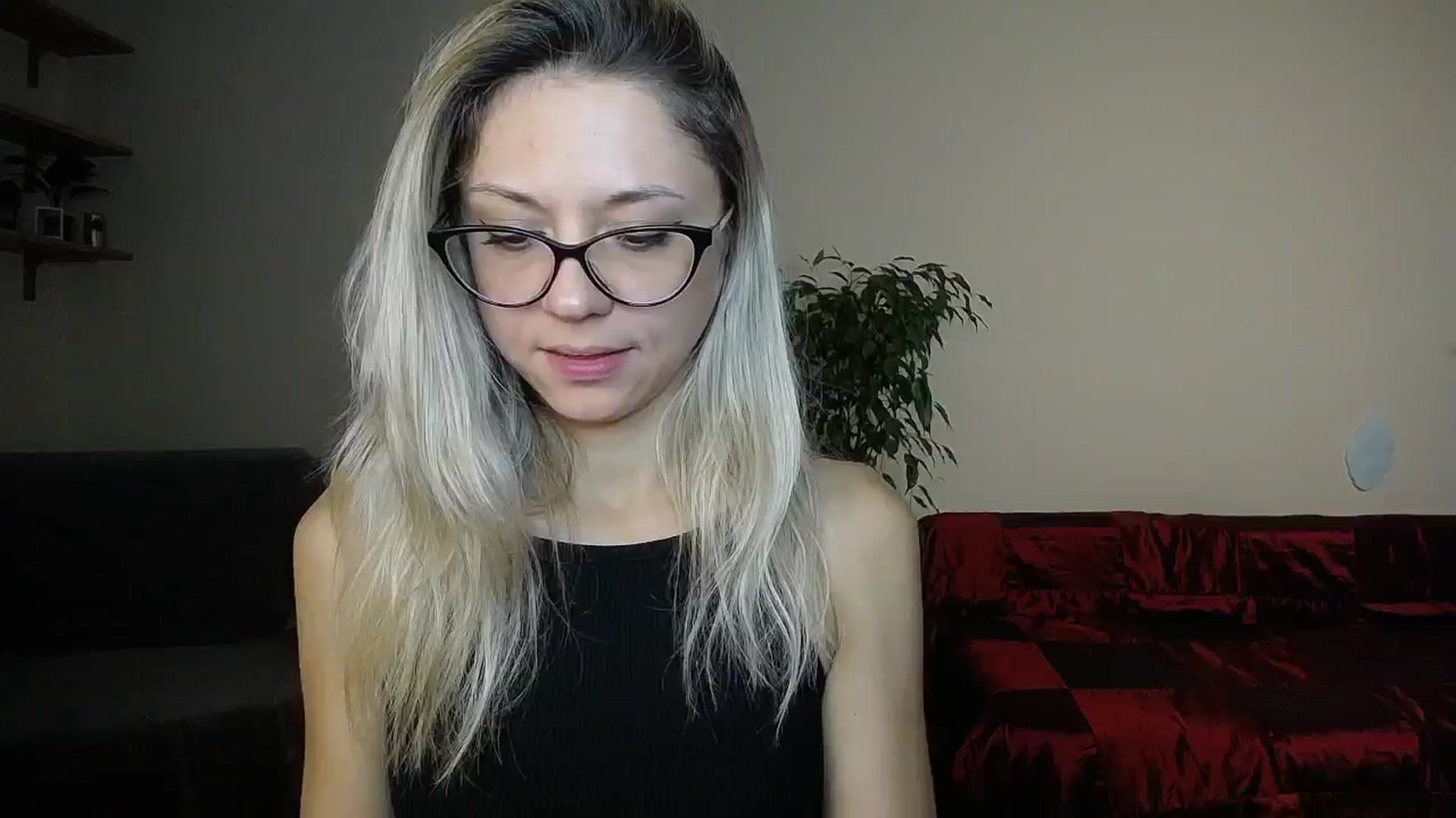 Gallery image thumbnail from Sunshine_alis's myfreecams stream on, 10/08/2024, 16:45 image 9 of 20