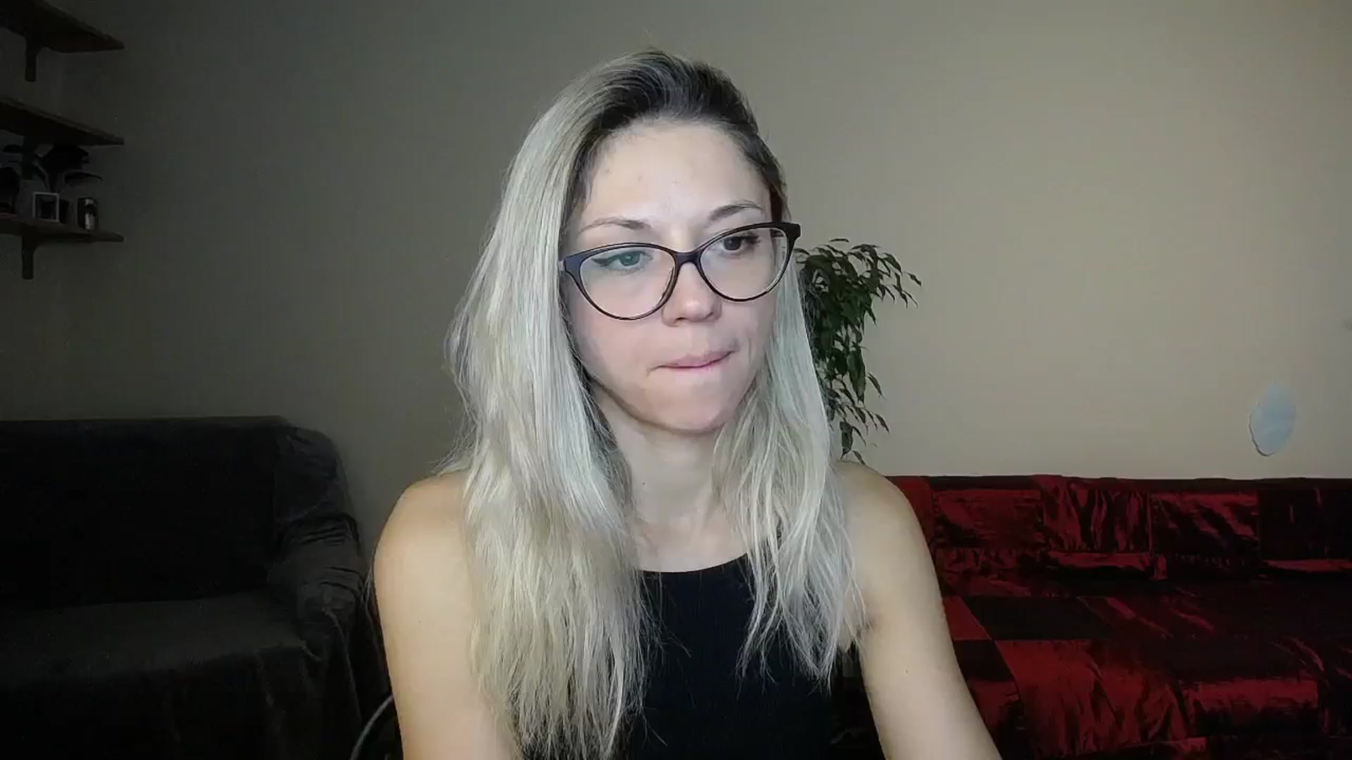 Gallery image thumbnail from Sunshine_alis's myfreecams stream on, 10/08/2024, 16:45 image 1 of 20