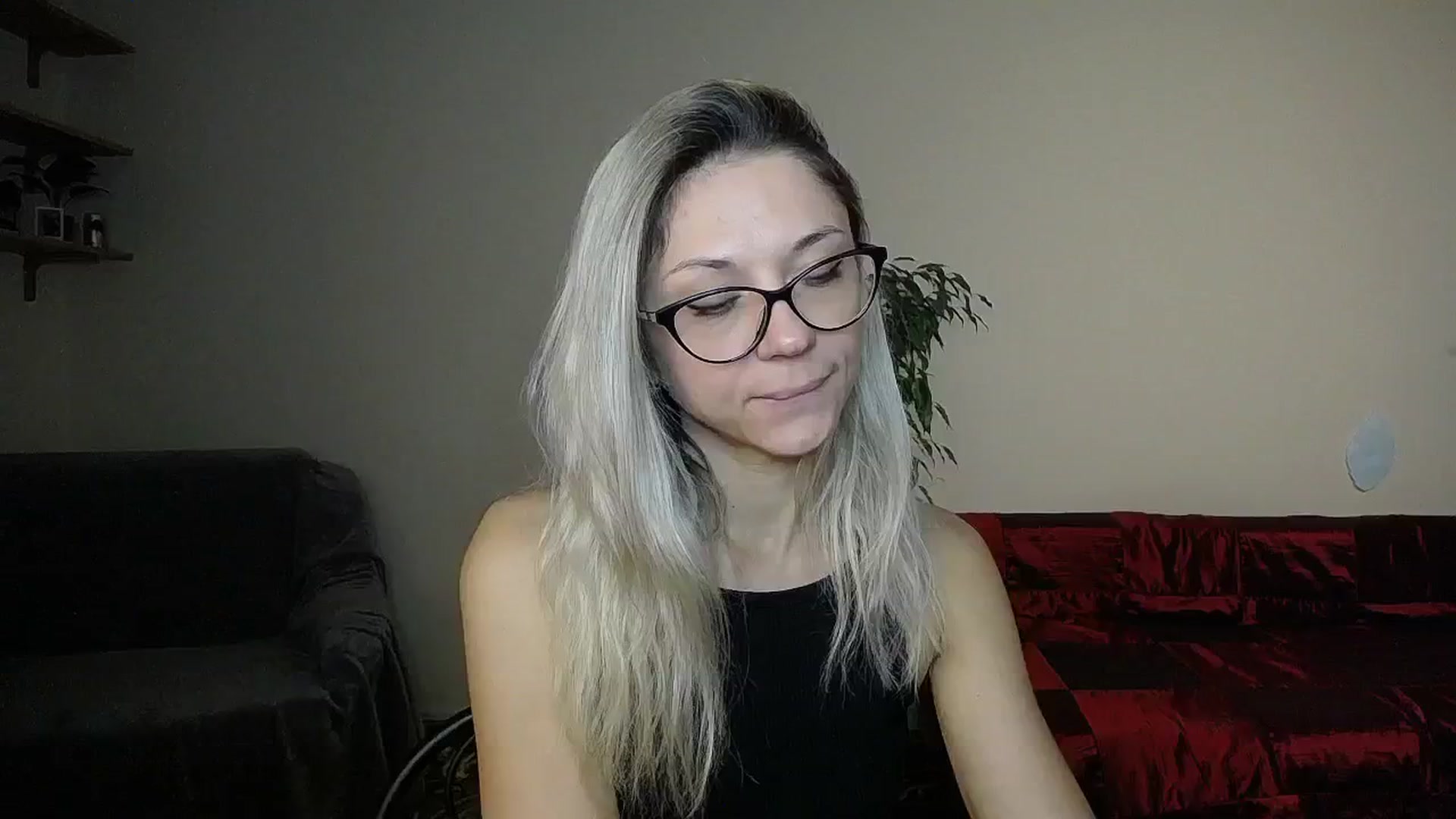 Gallery image thumbnail from Sunshine_alis's myfreecams stream on, 10/08/2024, 16:45 image 2 of 20