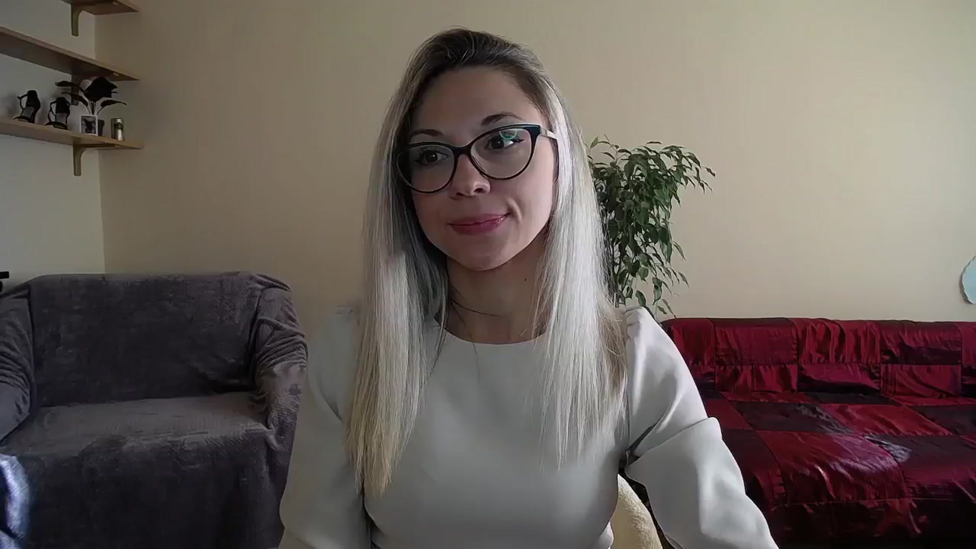 Gallery image thumbnail from Sunshine_alis's myfreecams stream on, 10/09/2024, 14:18 image 4 of 20