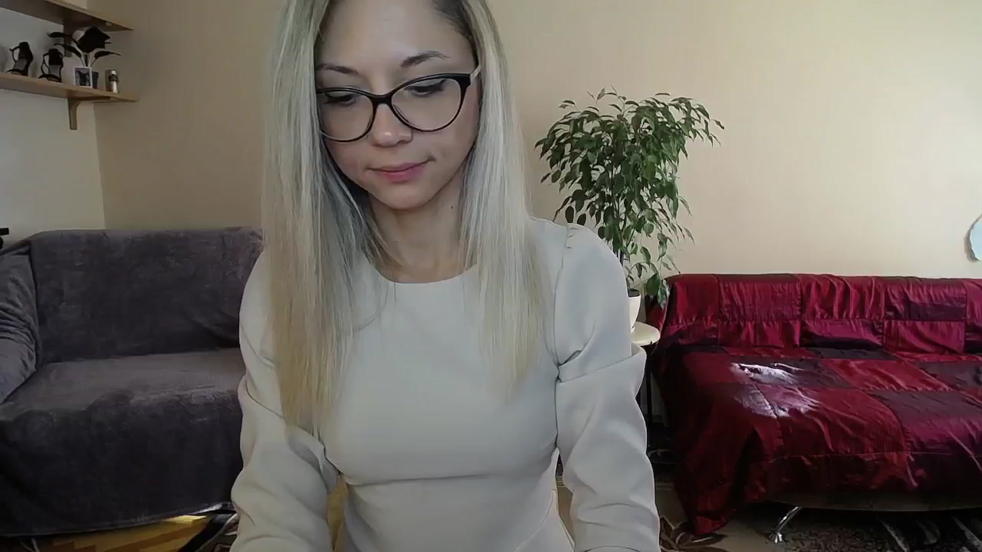 Gallery image thumbnail from Sunshine_alis's myfreecams stream on, 10/09/2024, 14:18 image 17 of 20