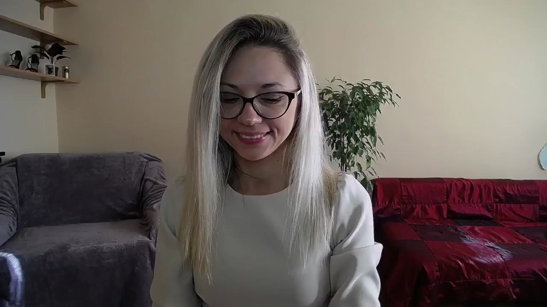 Gallery image thumbnail from Sunshine_alis's myfreecams stream on, 10/09/2024, 14:18 image 3 of 20